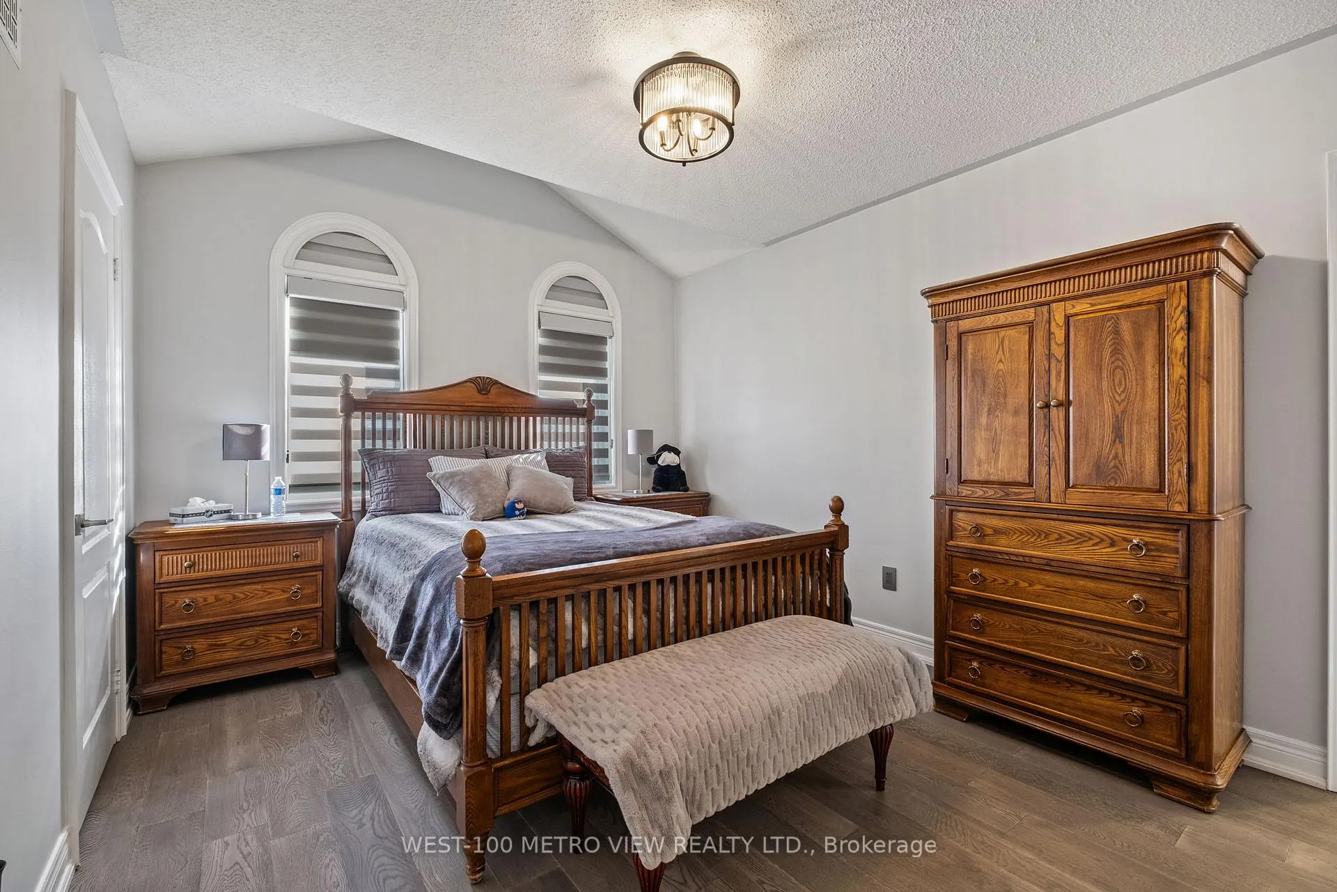 Photo 16 of 54 Granary Road, Vaughan, Kleinburg — HOMEH