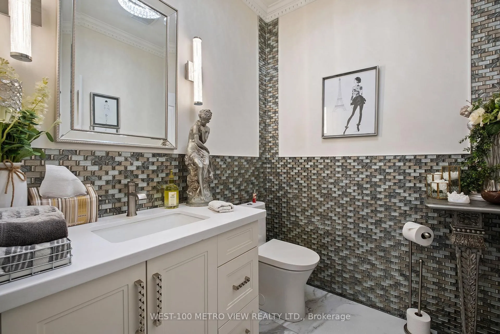 Photo 19 of 54 Granary Road, Vaughan, Kleinburg — HOMEH