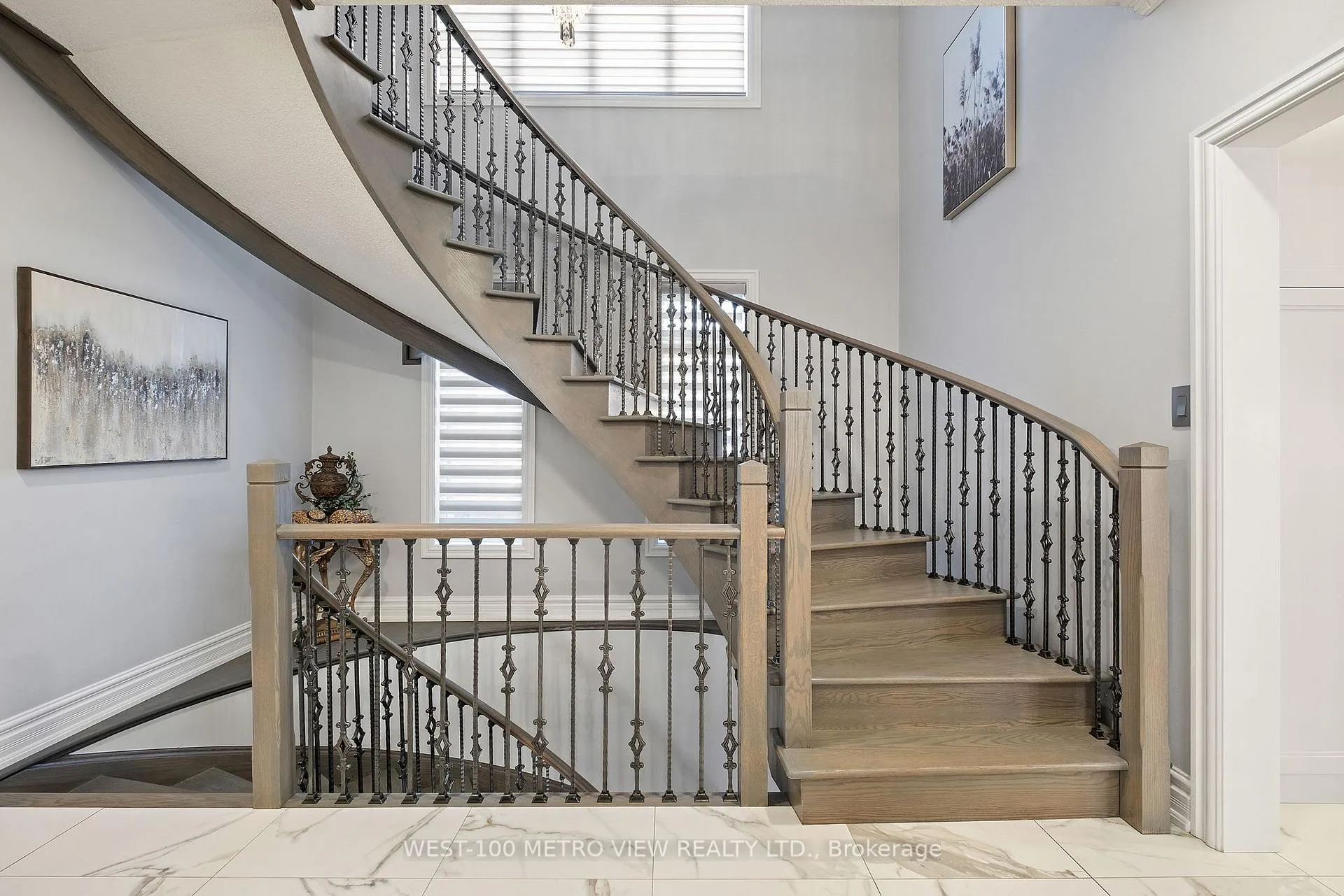 Photo 21 of 54 Granary Road, Vaughan, Kleinburg — HOMEH