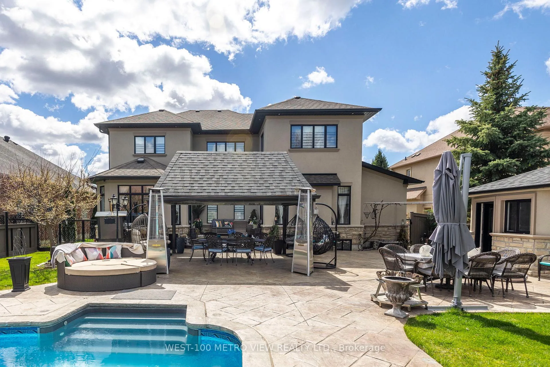 Photo 33 of 54 Granary Road, Vaughan, Kleinburg — HOMEH