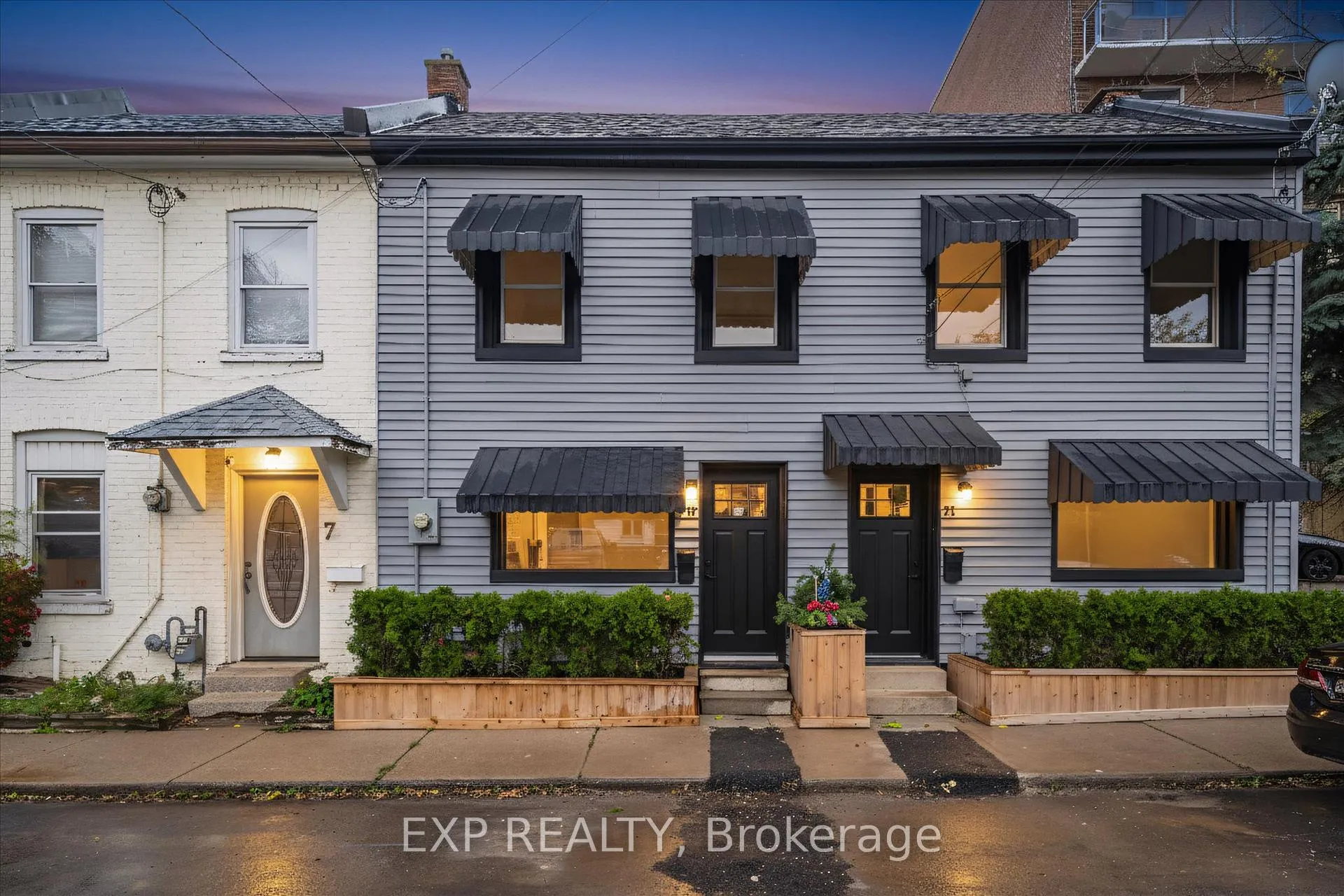 Photo 1 of 9 Ford Street, Hamilton, Corktown — HOMEH