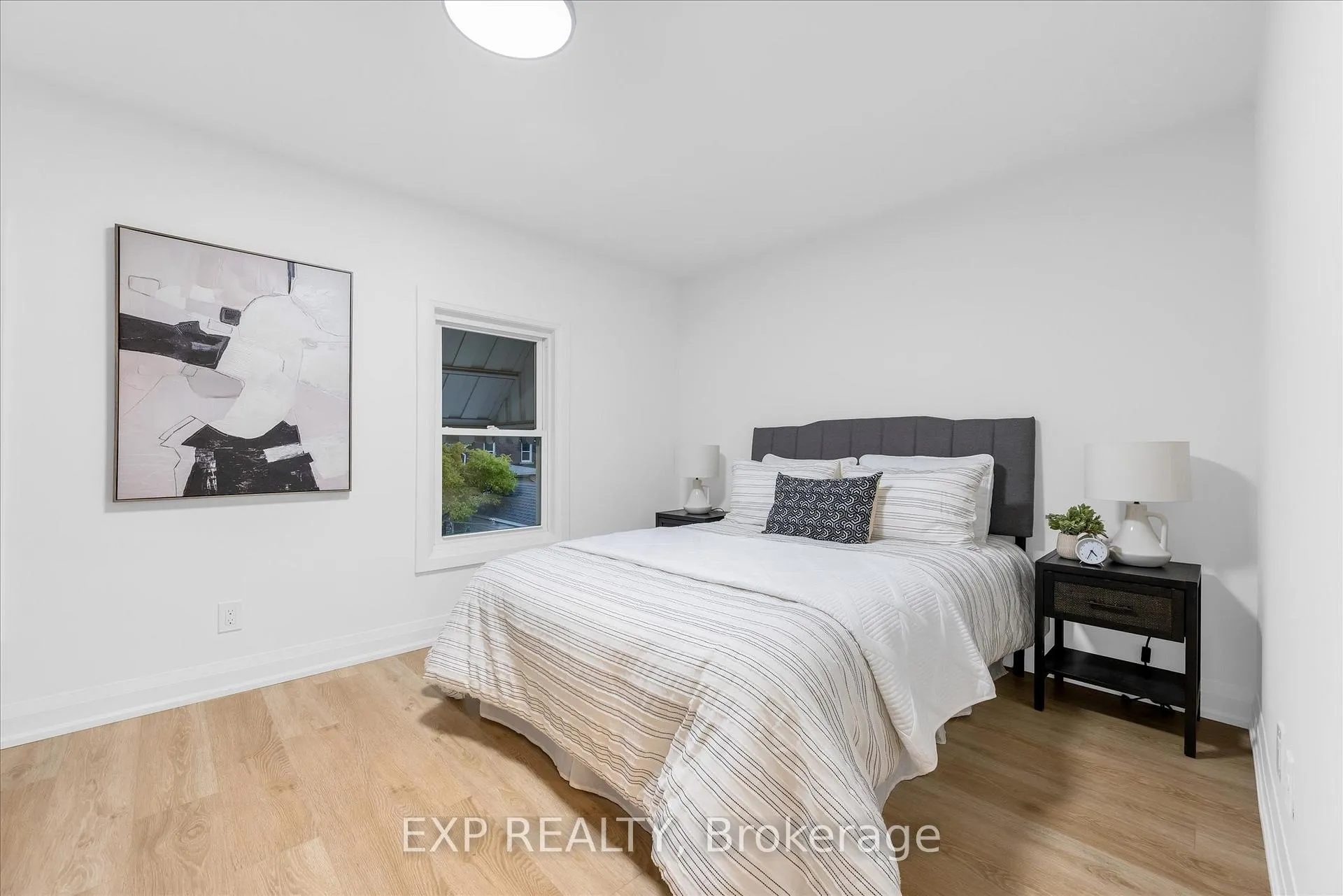 Photo 13 of 9 Ford Street, Hamilton, Corktown — HOMEH