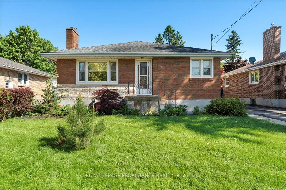 Photo 1 of 64 Southview Avenue, Belleville, Belleville Ward — HOMEH