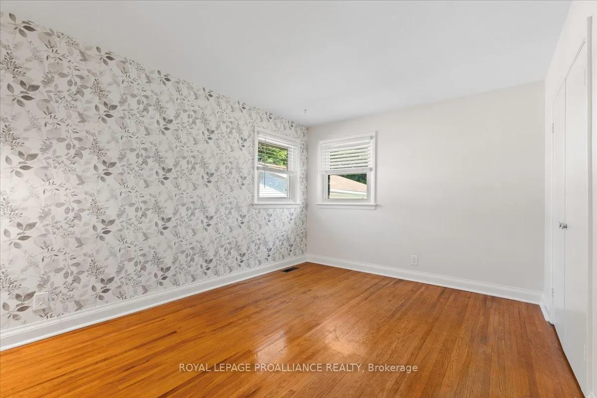 Photo 22 of 64 Southview Avenue, Belleville, Belleville Ward — HOMEH