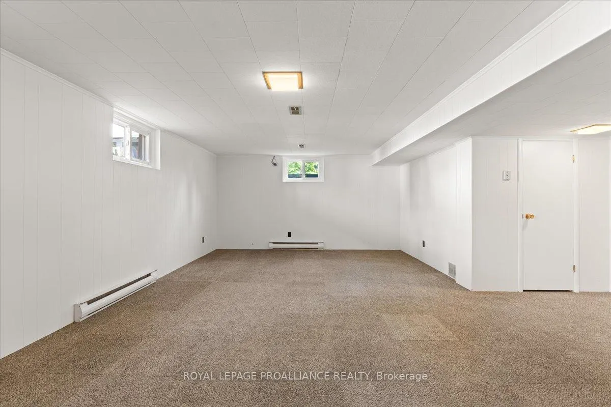 Photo 27 of 64 Southview Avenue, Belleville, Belleville Ward — HOMEH