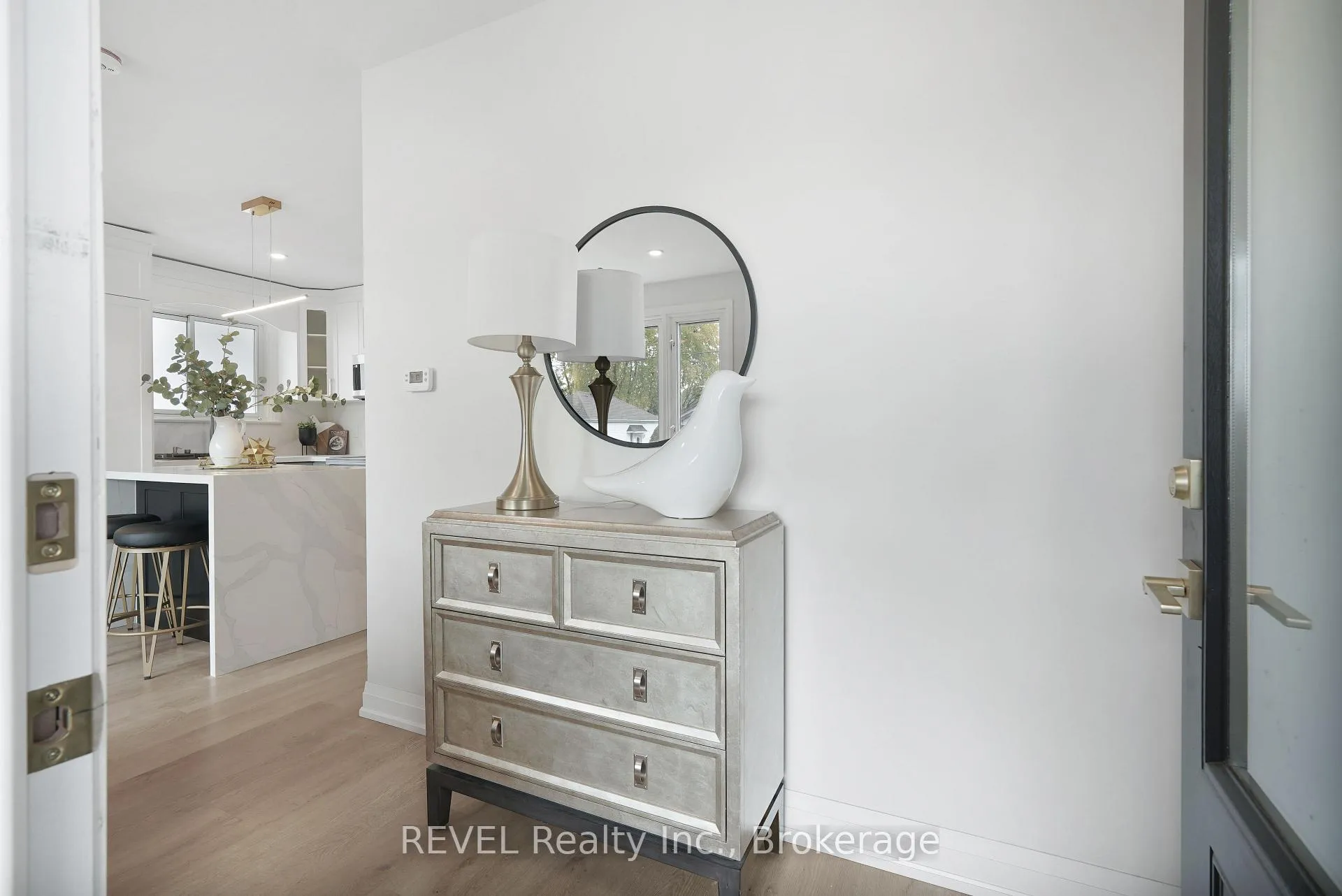 Photo 8 of 6483 Monroe Street, Niagara Falls, Dorchester — HOMEH