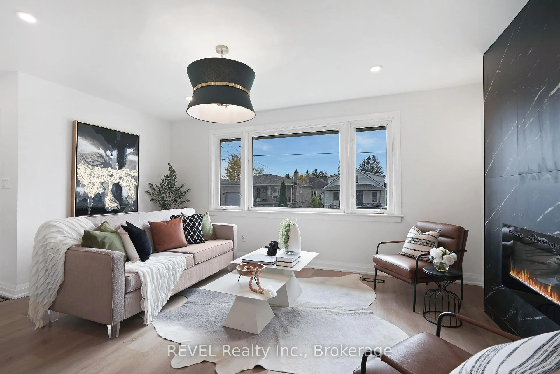 Photo 12 of 6483 Monroe Street, Niagara Falls, Dorchester — HOMEH