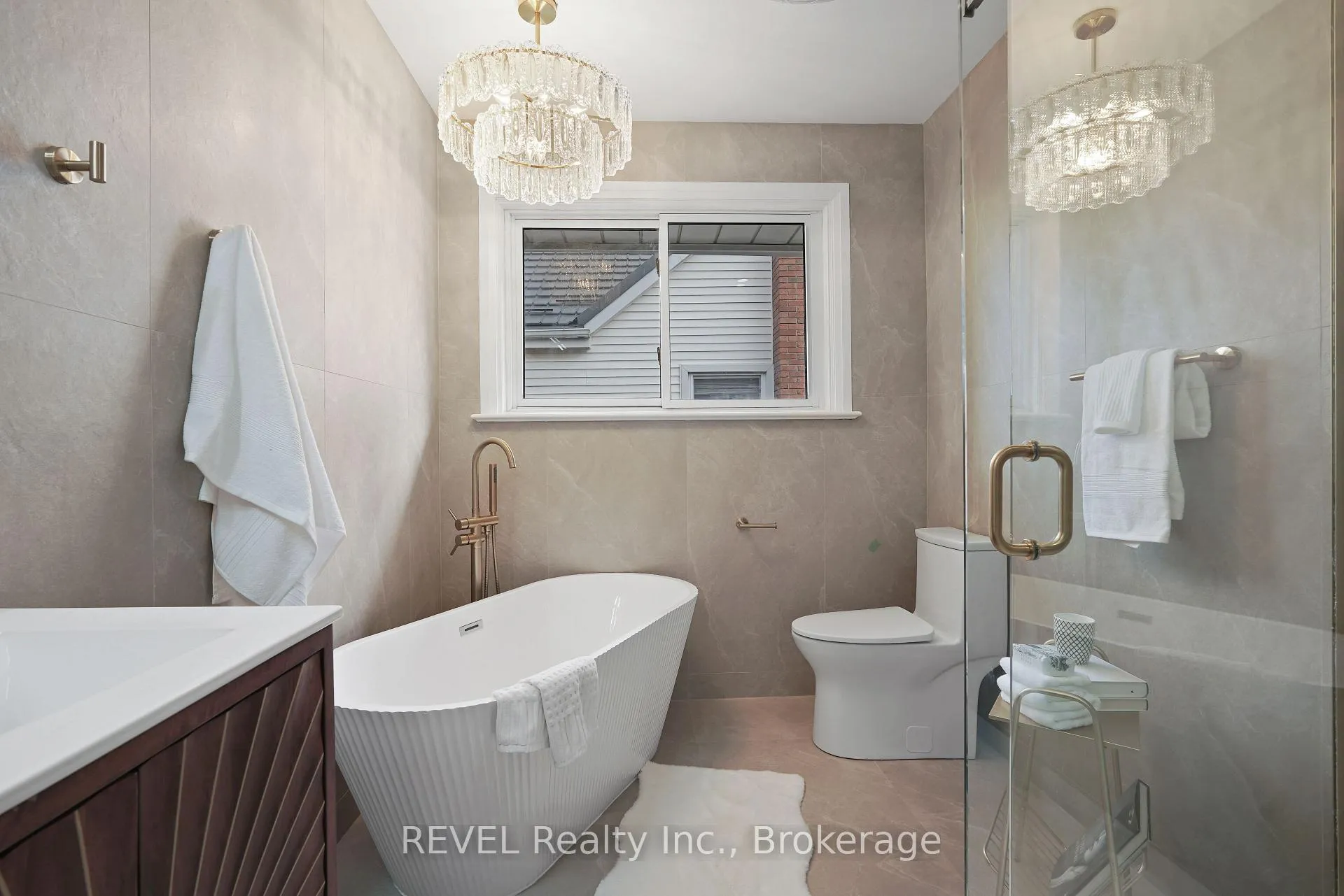 Photo 23 of 6483 Monroe Street, Niagara Falls, Dorchester — HOMEH