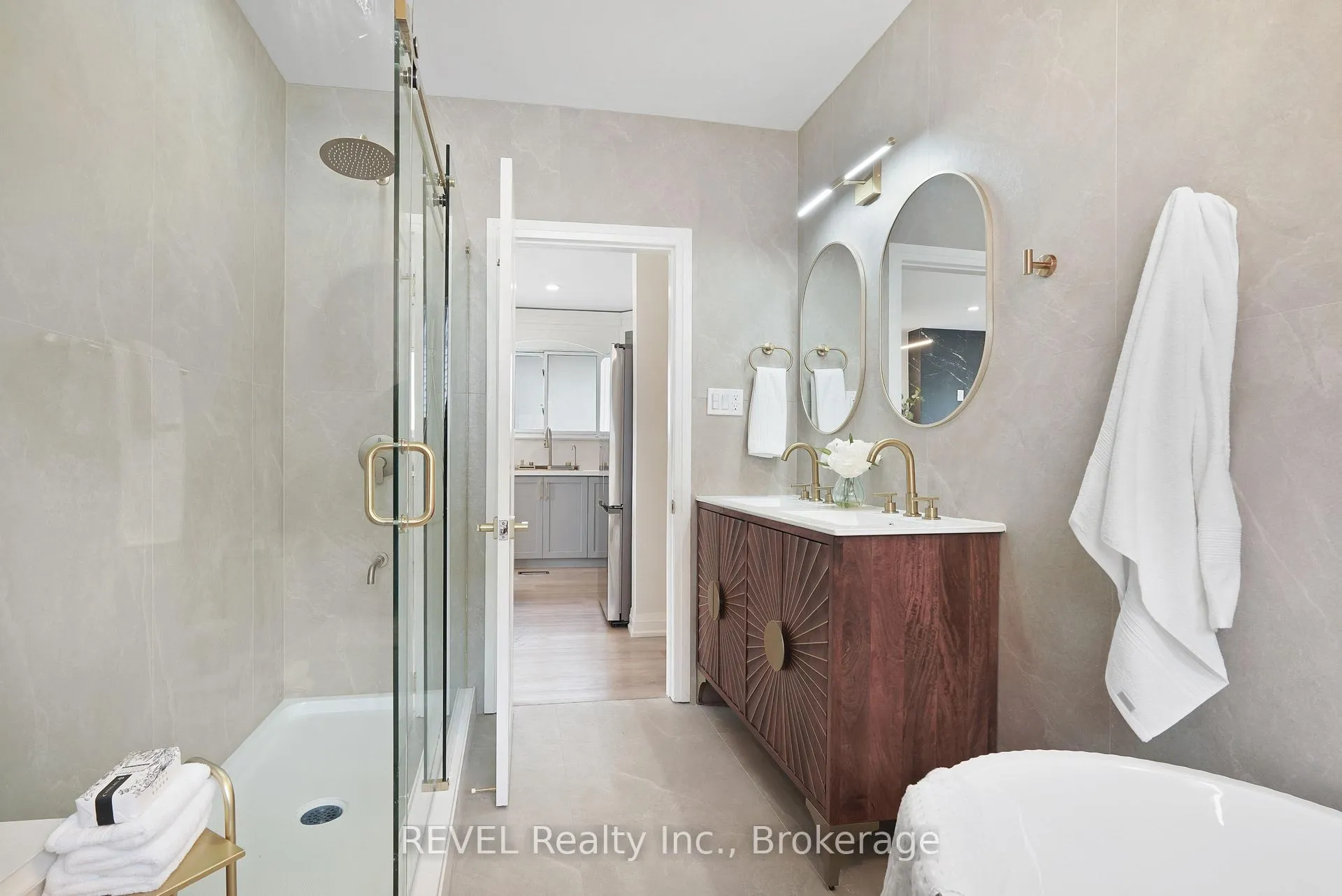Photo 25 of 6483 Monroe Street, Niagara Falls, Dorchester — HOMEH