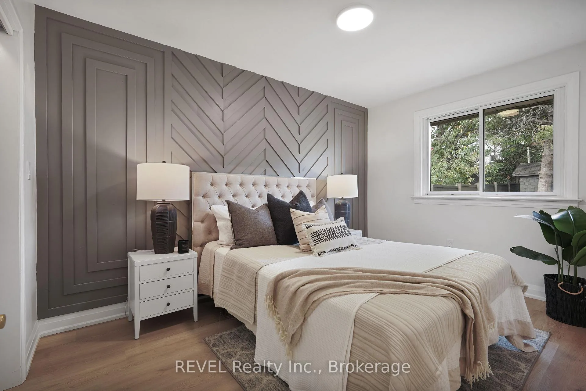 Photo 28 of 6483 Monroe Street, Niagara Falls, Dorchester — HOMEH
