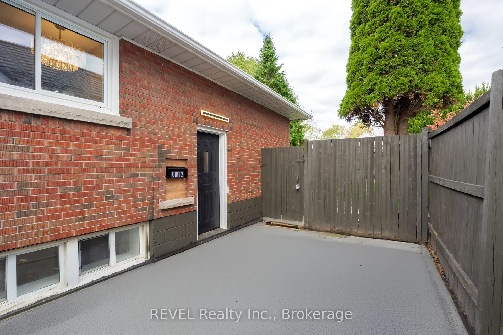 Photo 37 of 6483 Monroe Street, Niagara Falls, Dorchester — HOMEH