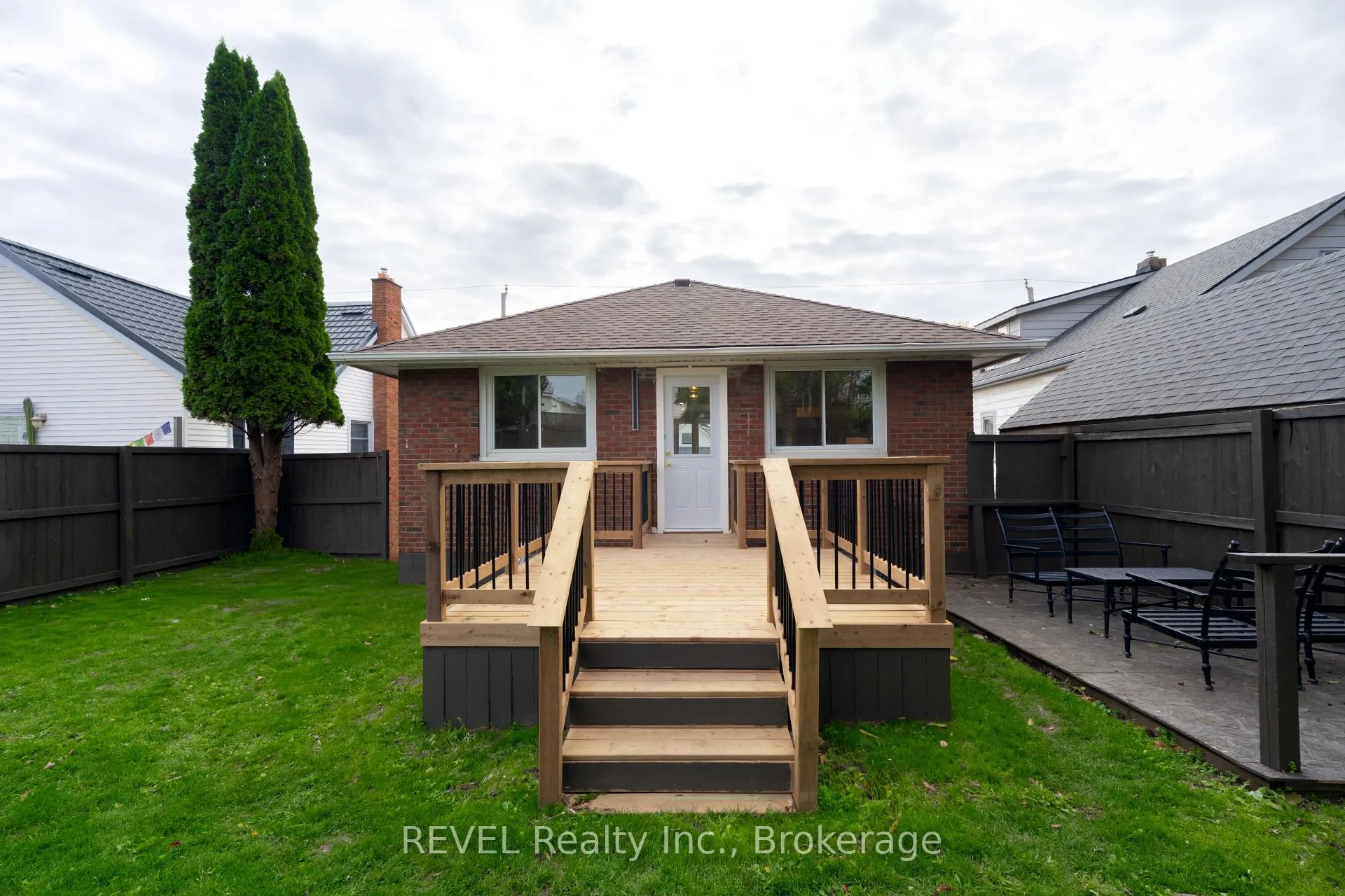 Photo 60 of 6483 Monroe Street, Niagara Falls, Dorchester — HOMEH