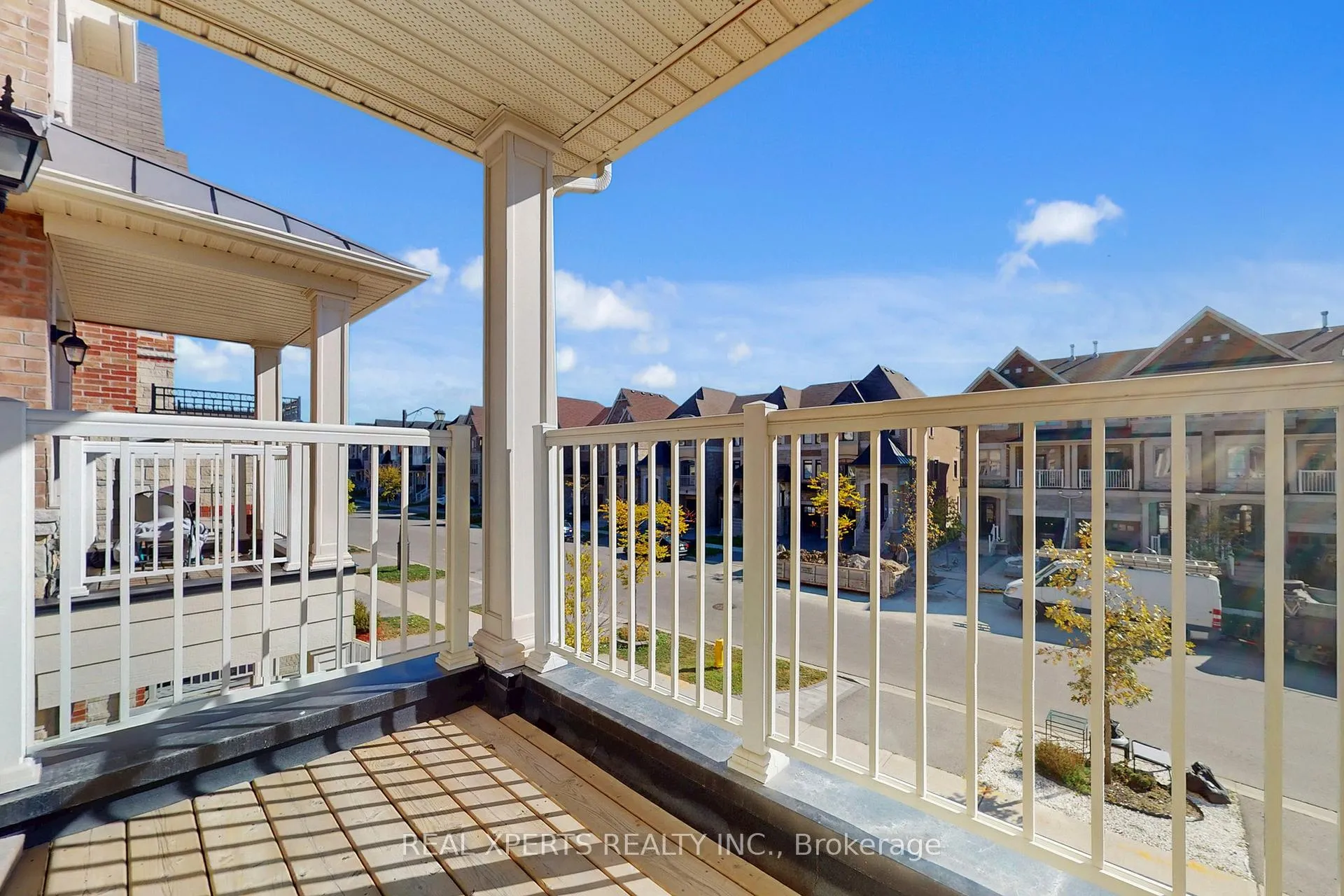 Photo 40 of 18 Farooq Boulevard, Vaughan, Vellore Village — HOMEH