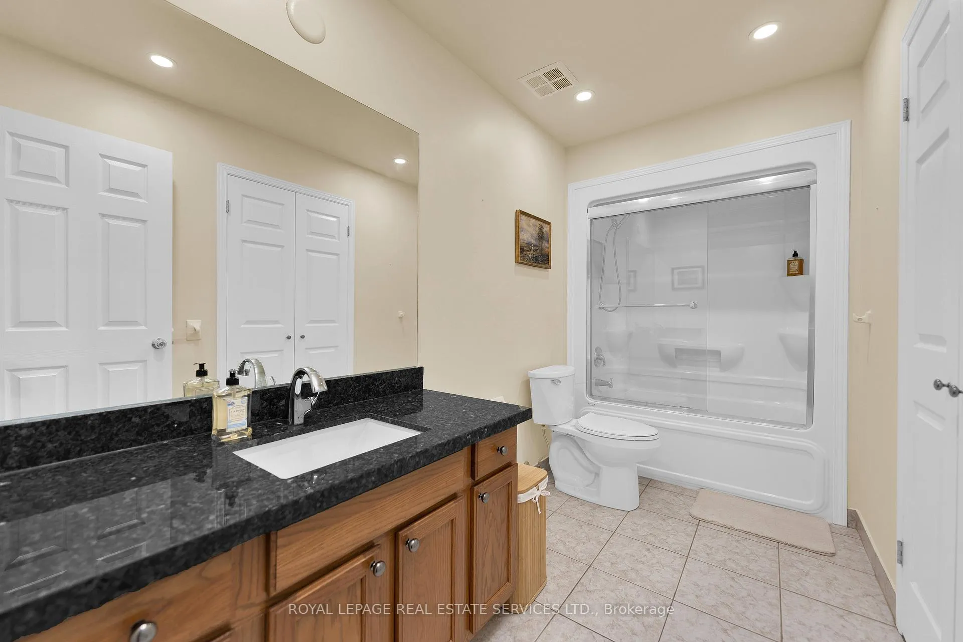 Photo 16 of 185 Amy Croft Drive, Lakeshore — HOMEH