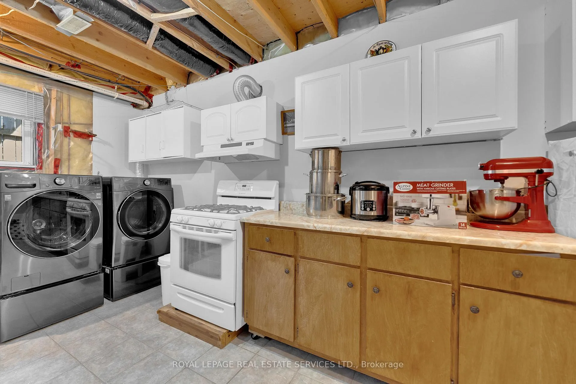 Photo 23 of 185 Amy Croft Drive, Lakeshore — HOMEH