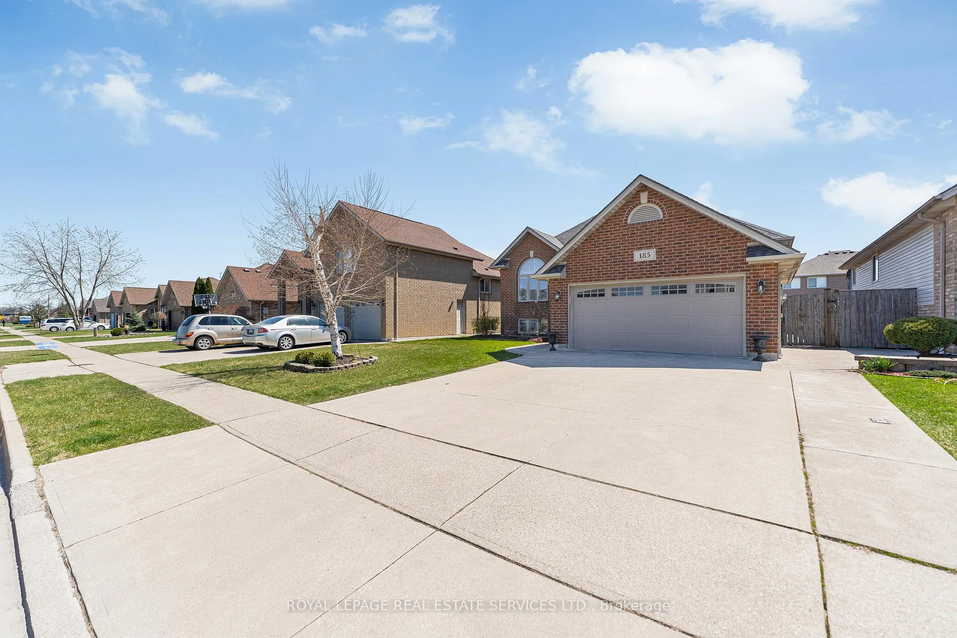Photo 29 of 185 Amy Croft Drive, Lakeshore — HOMEH