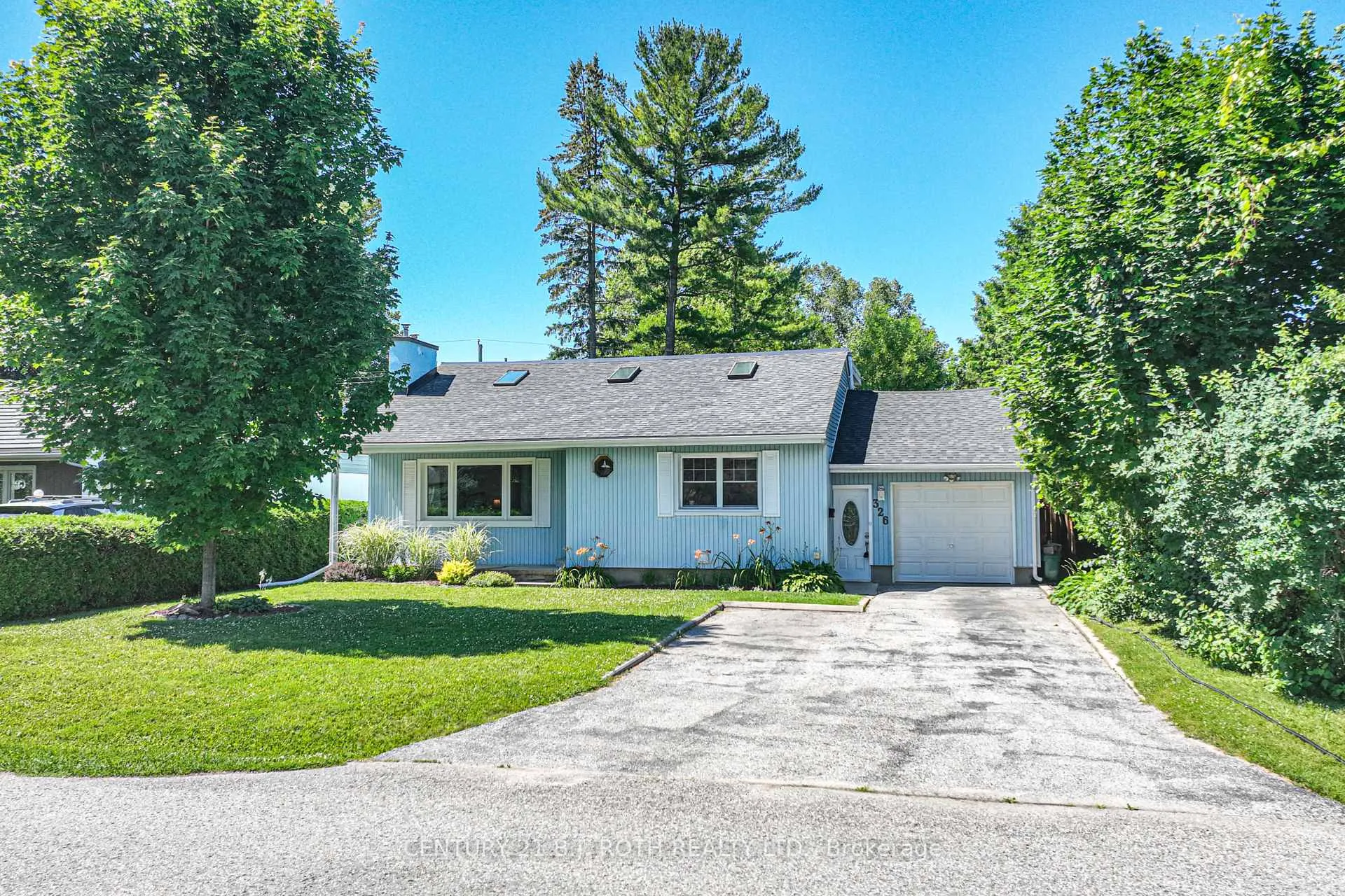Photo 1 of 326 Crawford Street, Orillia — HOMEH