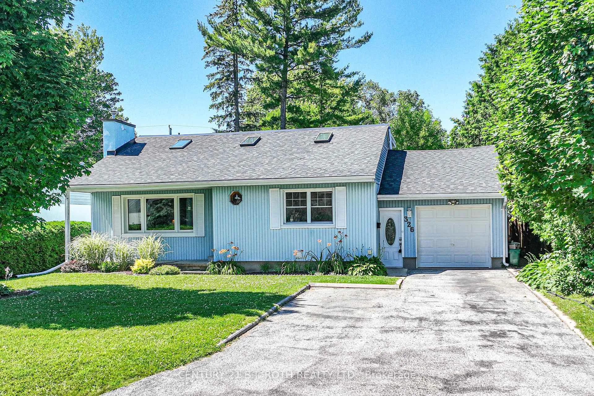 Photo 6 of 326 Crawford Street, Orillia — HOMEH