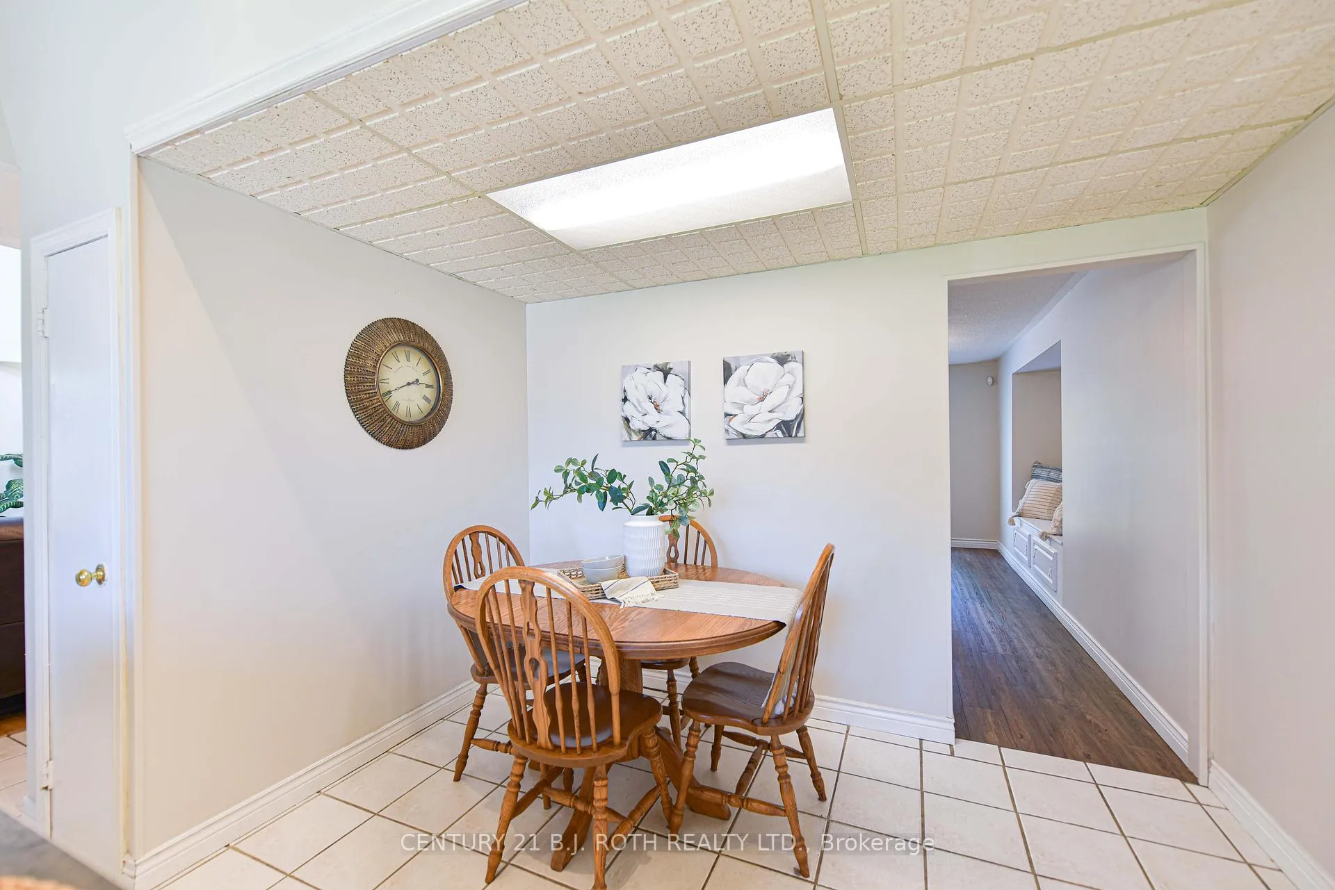 Photo 9 of 326 Crawford Street, Orillia — HOMEH