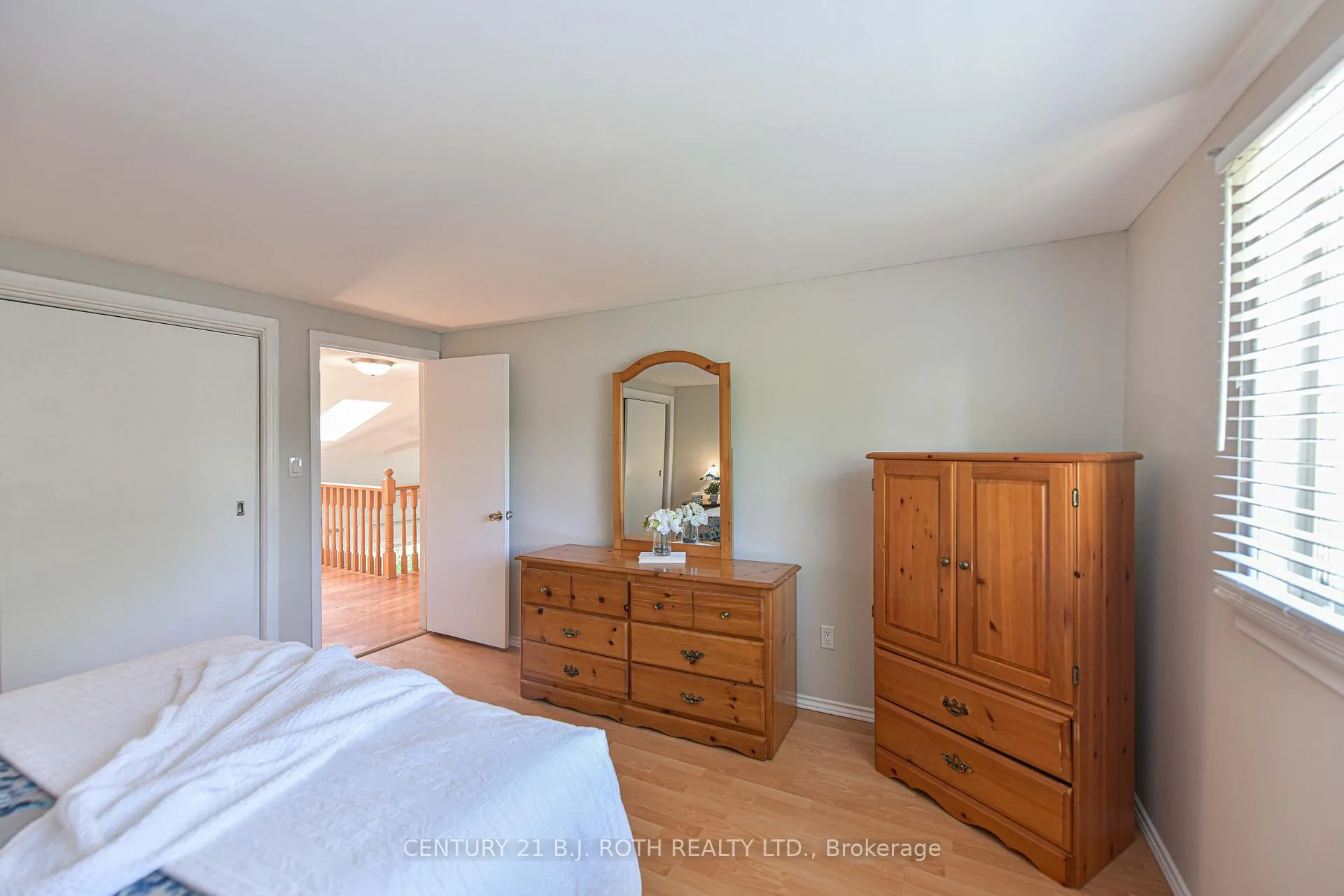 Photo 26 of 326 Crawford Street, Orillia — HOMEH