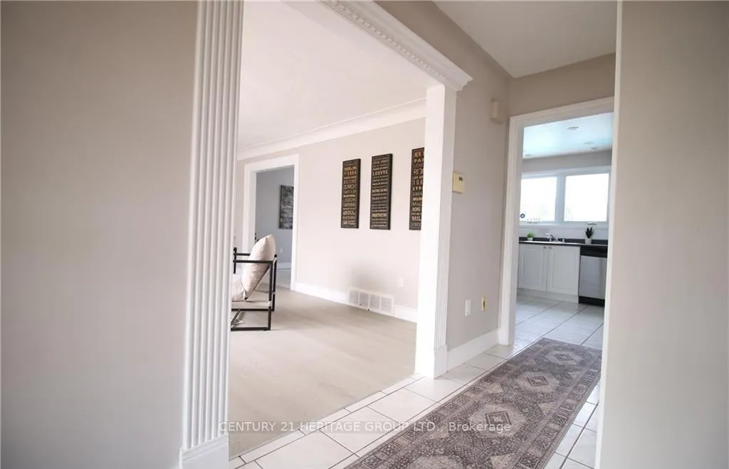 Photo 5 of 66 Seaton Place Drive, Hamilton, Stoney Creek — HOMEH