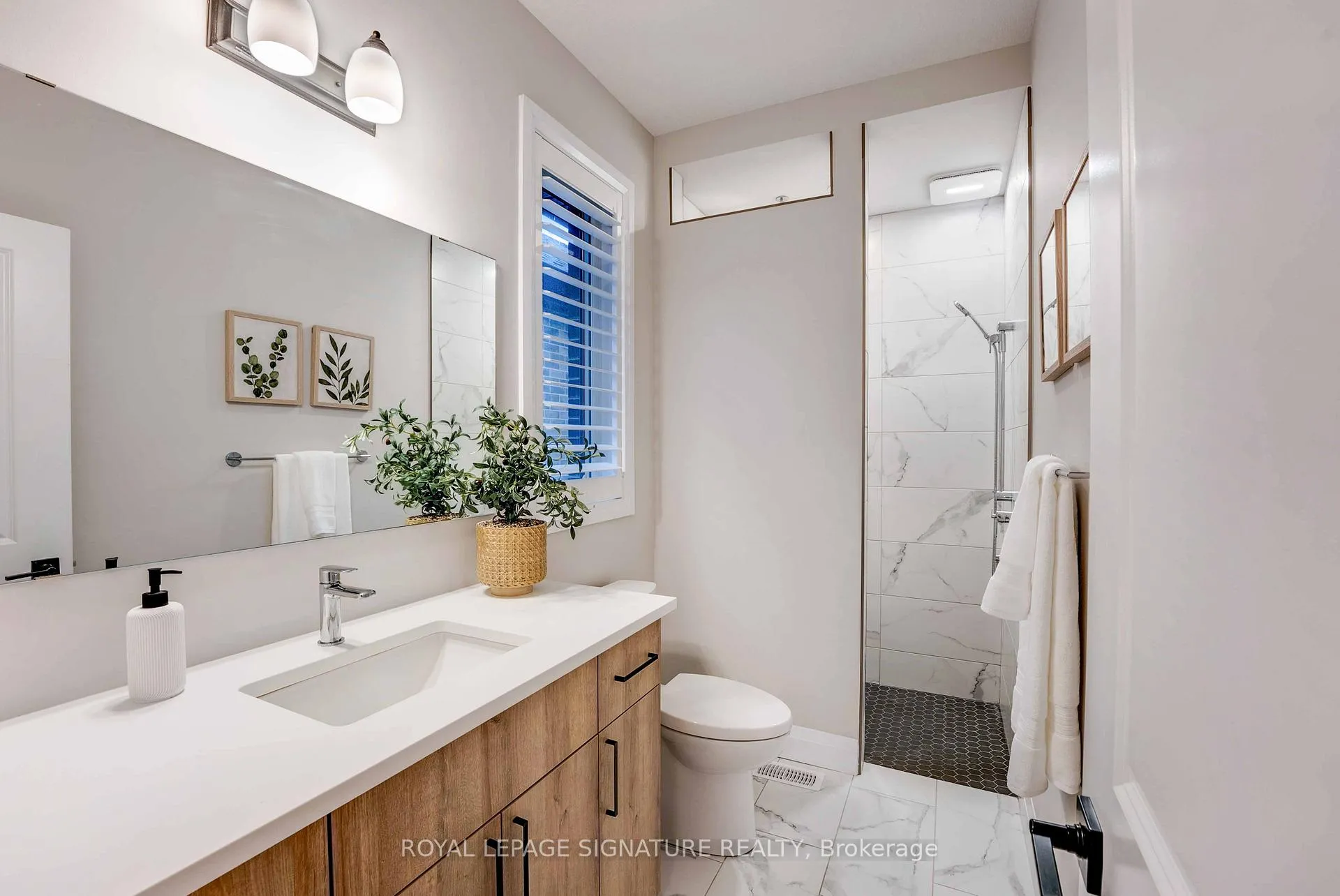 Photo 23 of 46 Wenger Road, Woolwich, Breslau — HOMEH