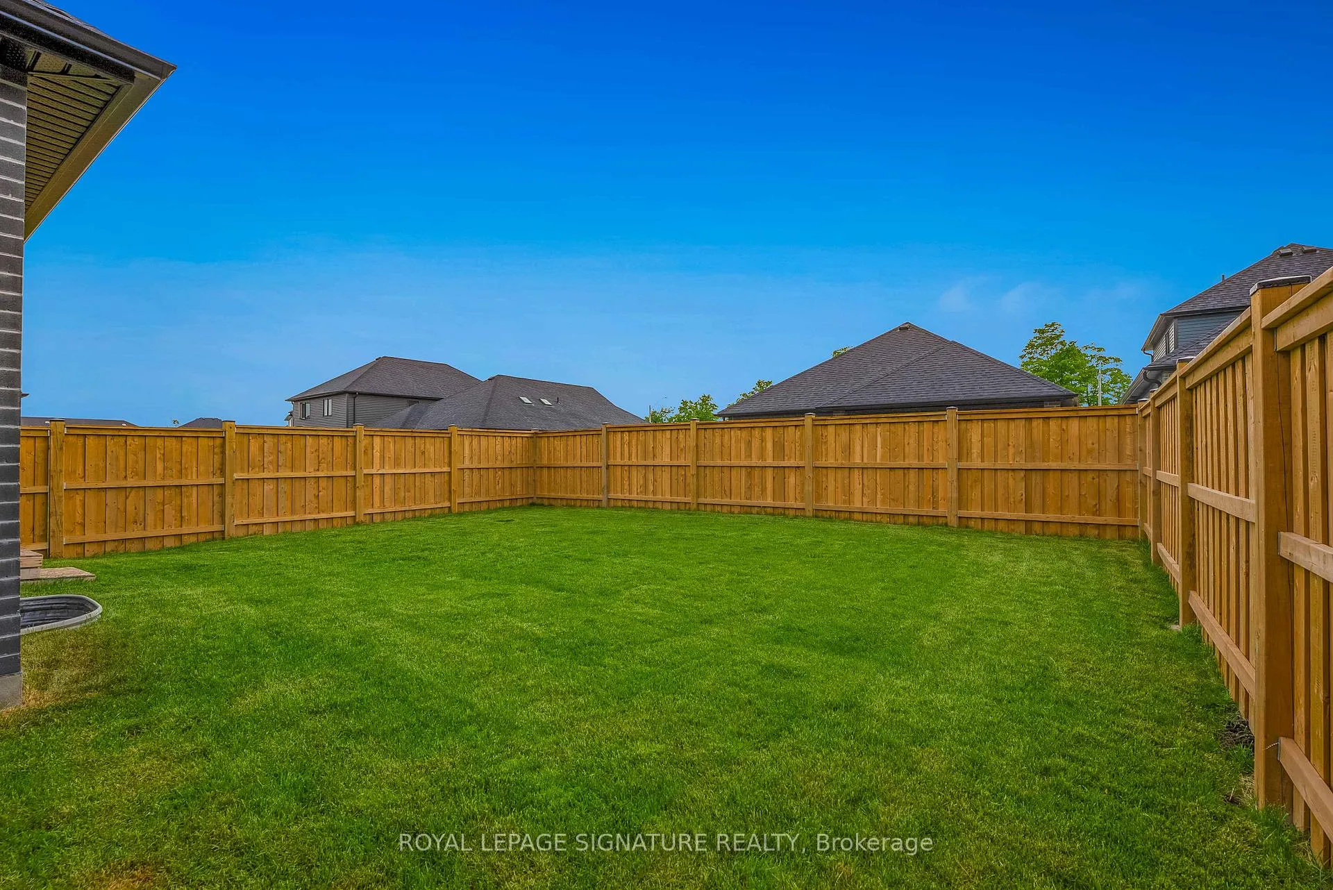Photo 35 of 46 Wenger Road, Woolwich, Breslau — HOMEH