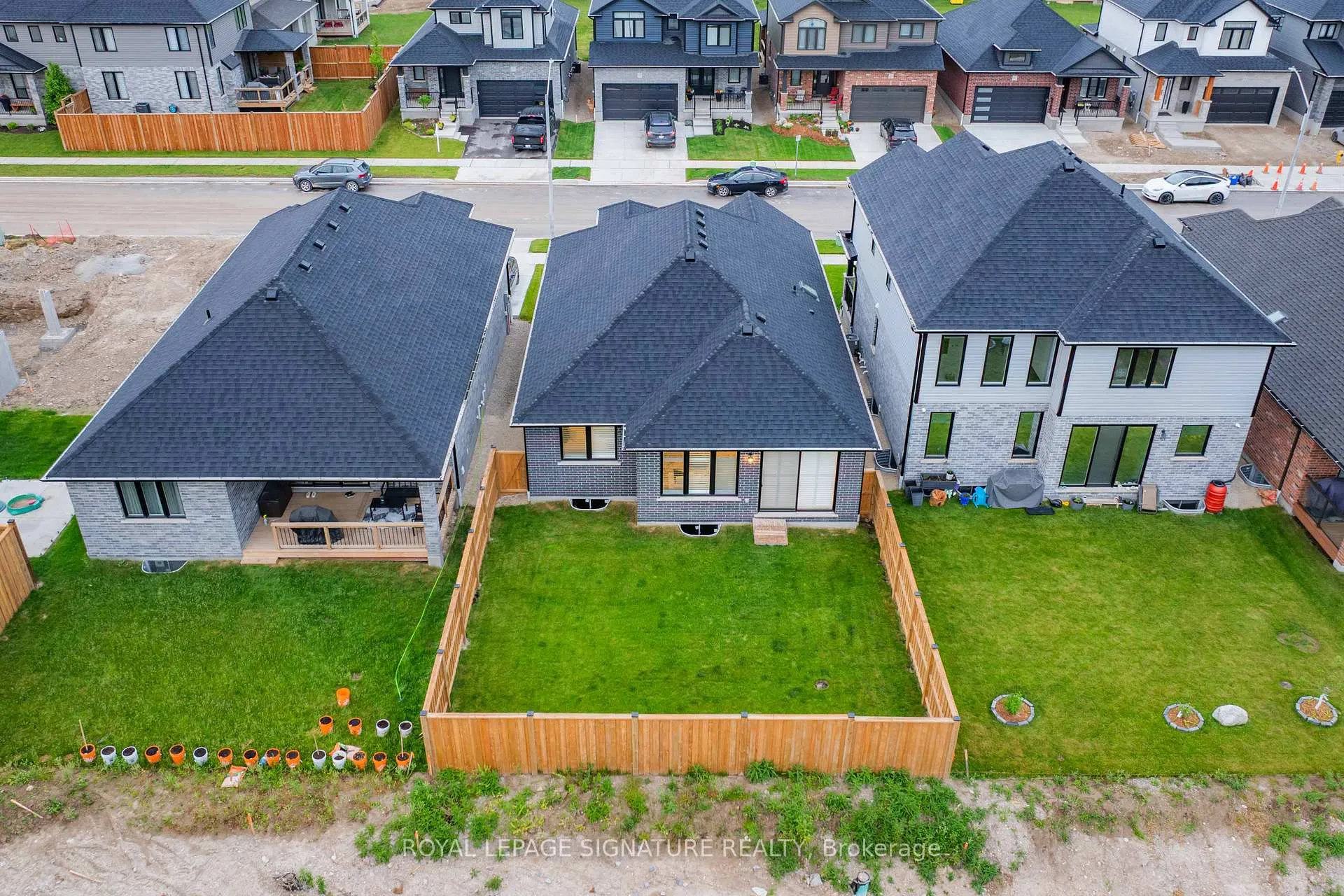Photo 39 of 46 Wenger Road, Woolwich, Breslau — HOMEH