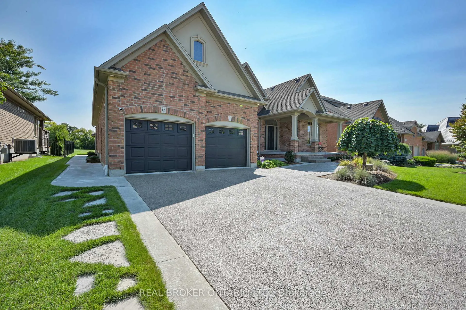 Photo 2 of 22 Black Maple Crescent, Kitchener — HOMEH