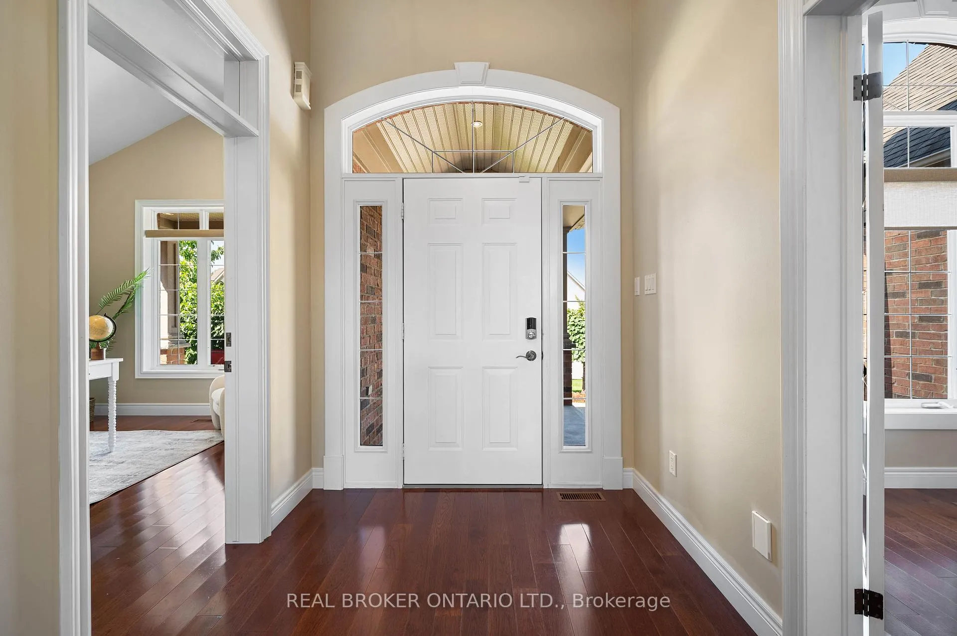 Photo 6 of 22 Black Maple Crescent, Kitchener — HOMEH