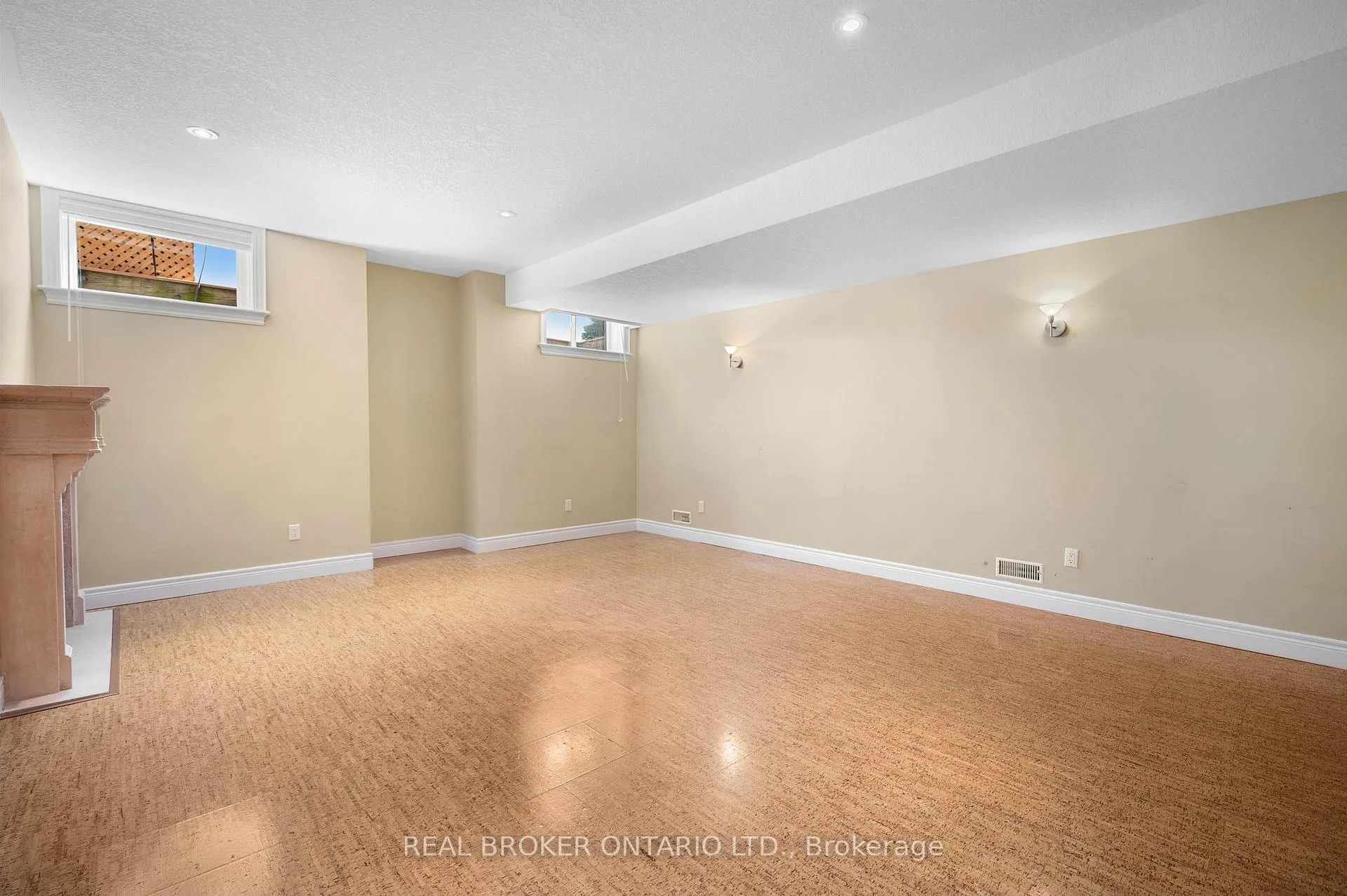 Photo 30 of 22 Black Maple Crescent, Kitchener — HOMEH