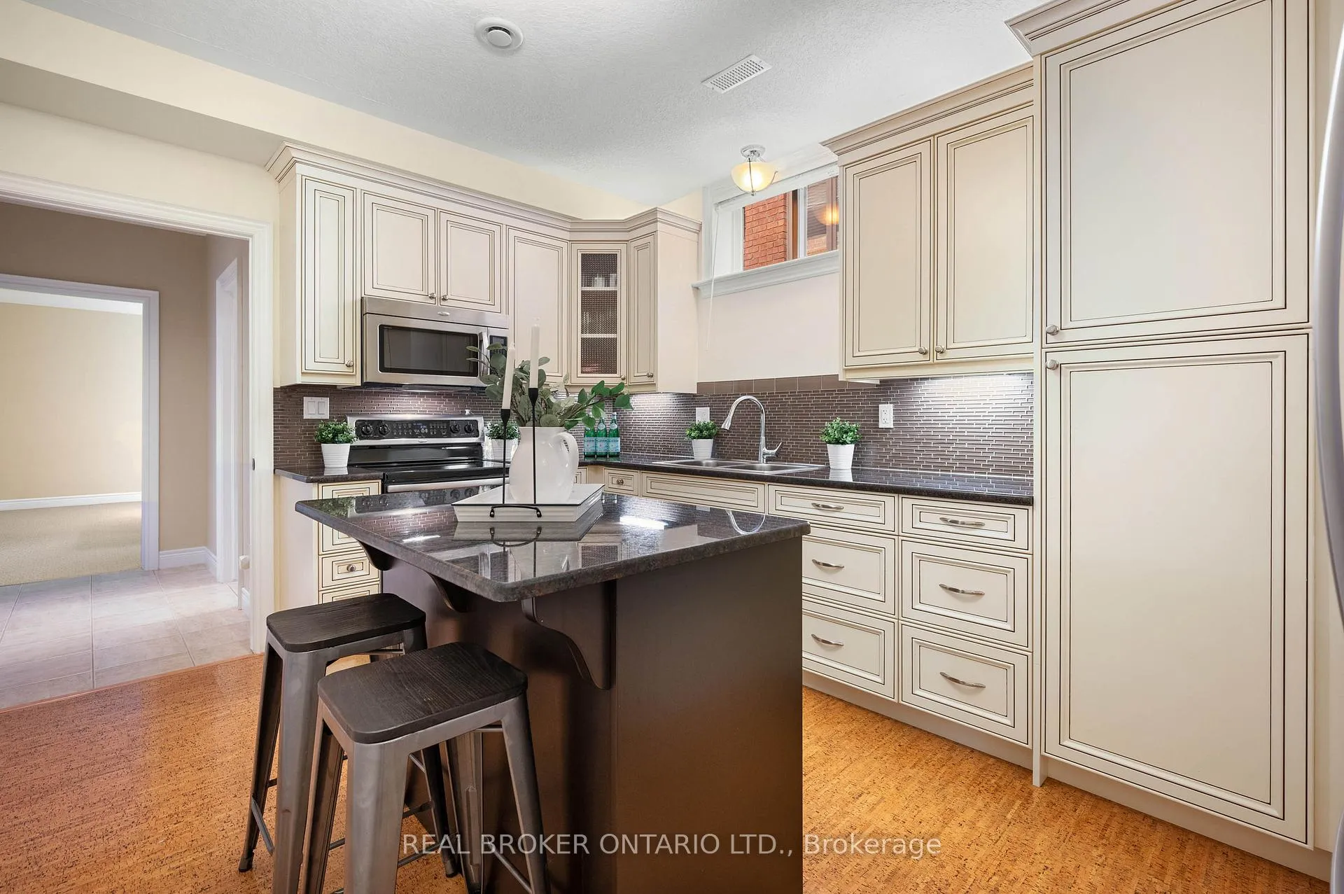 Photo 33 of 22 Black Maple Crescent, Kitchener — HOMEH