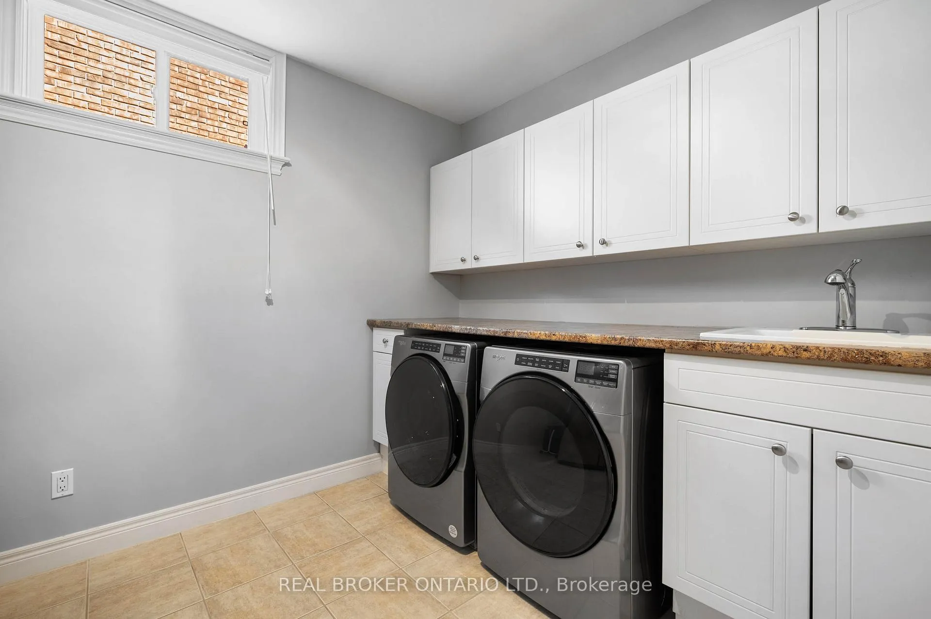 Photo 39 of 22 Black Maple Crescent, Kitchener — HOMEH