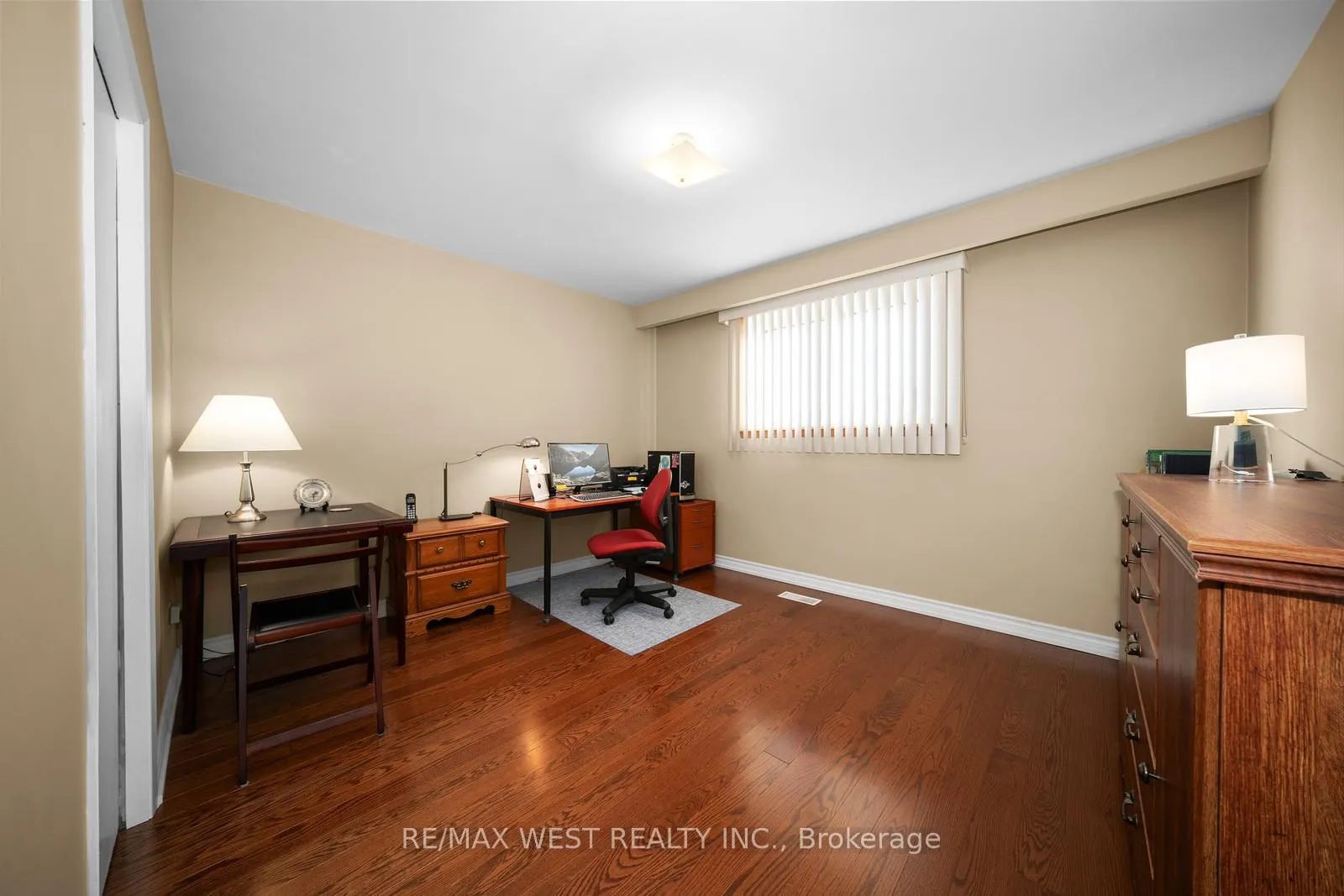 Photo 17 of 7 Harris Crescent, Vaughan, West Woodbridge — HOMEH