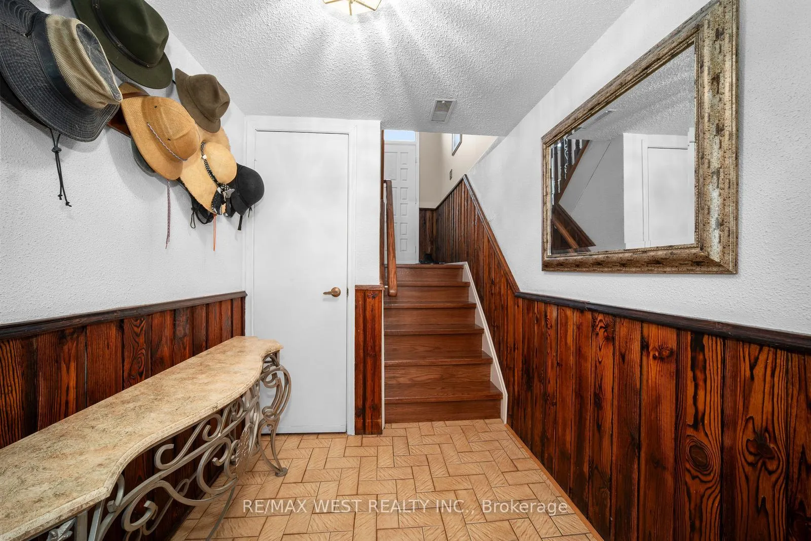 Photo 19 of 7 Harris Crescent, Vaughan, West Woodbridge — HOMEH