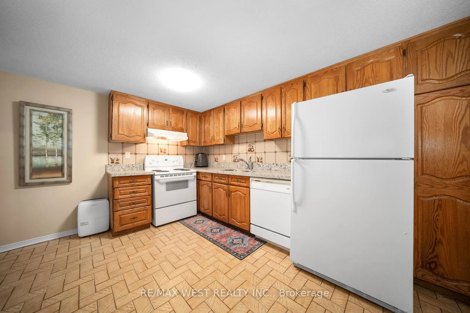Photo 25 of 7 Harris Crescent, Vaughan, West Woodbridge — HOMEH