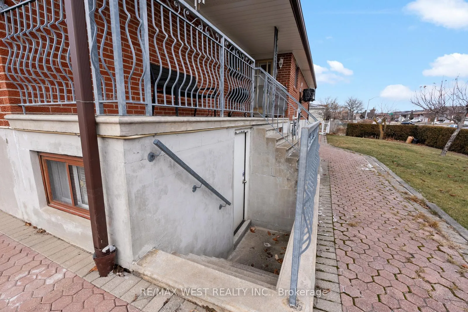 Photo 30 of 7 Harris Crescent, Vaughan, West Woodbridge — HOMEH