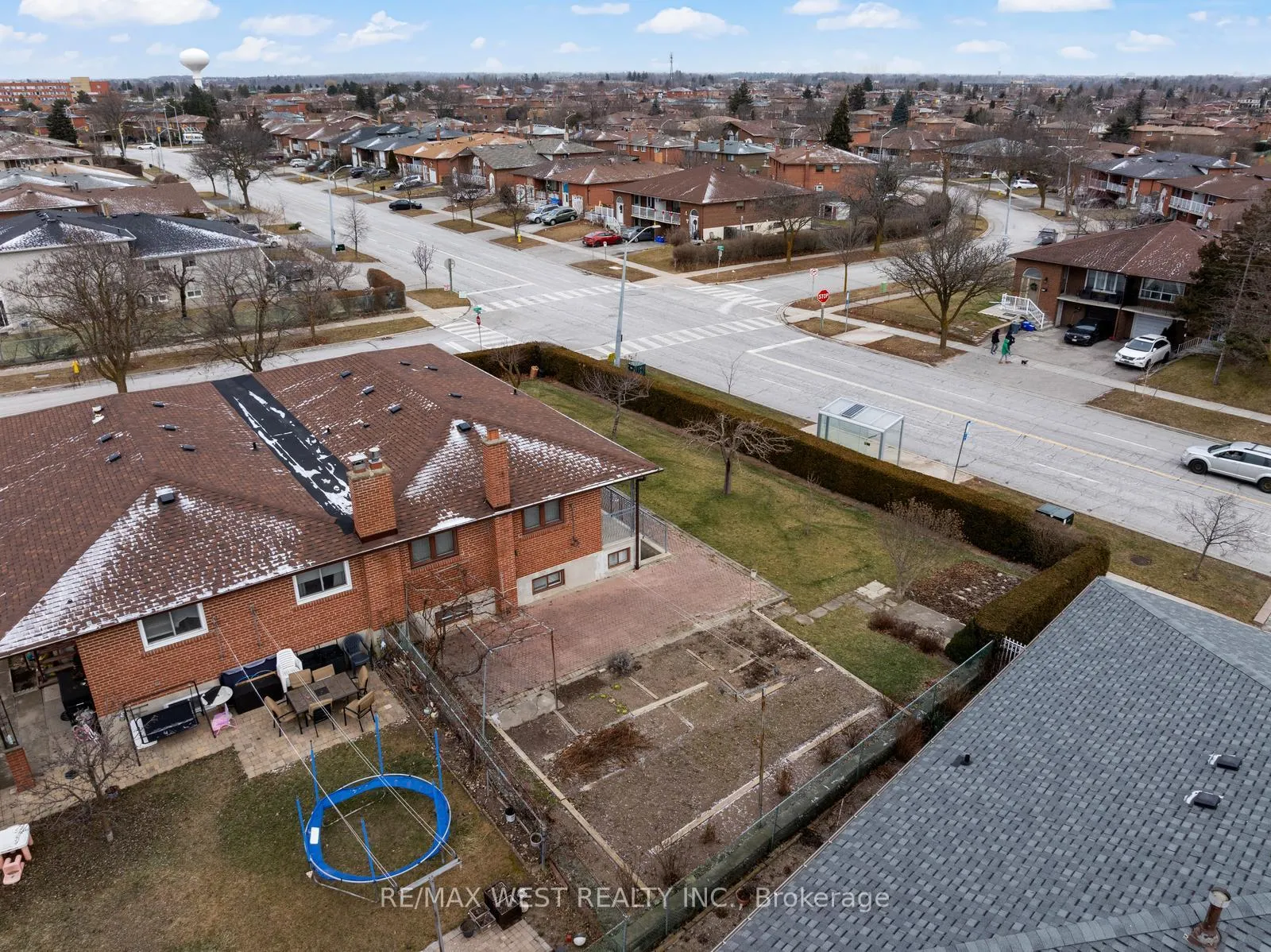 Photo 31 of 7 Harris Crescent, Vaughan, West Woodbridge — HOMEH