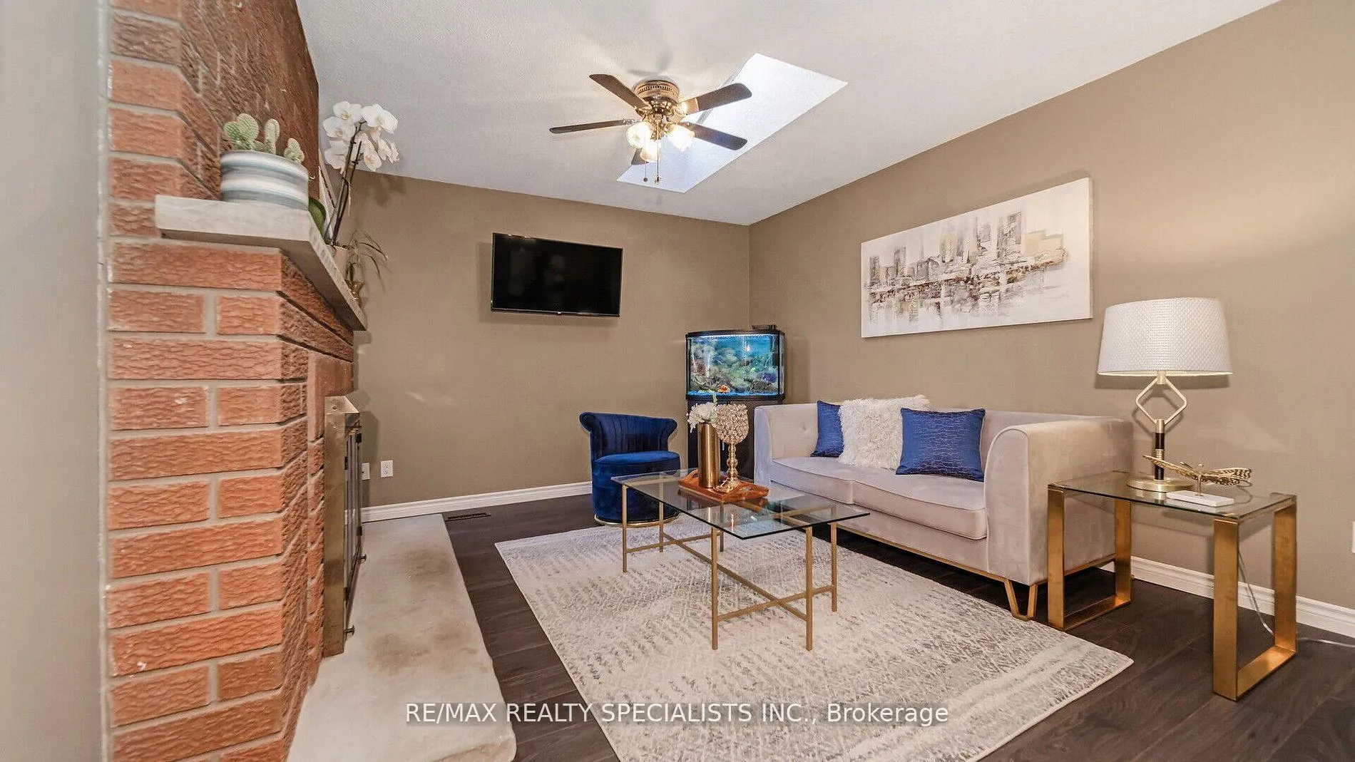 Photo 9 of 12 Willowcrest Court, Brampton, Bram West — HOMEH