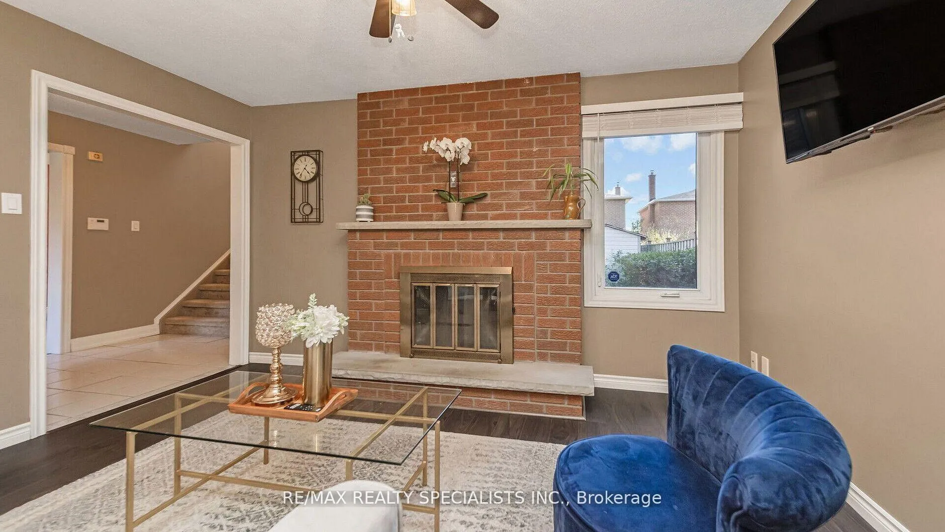 Photo 11 of 12 Willowcrest Court, Brampton, Bram West — HOMEH