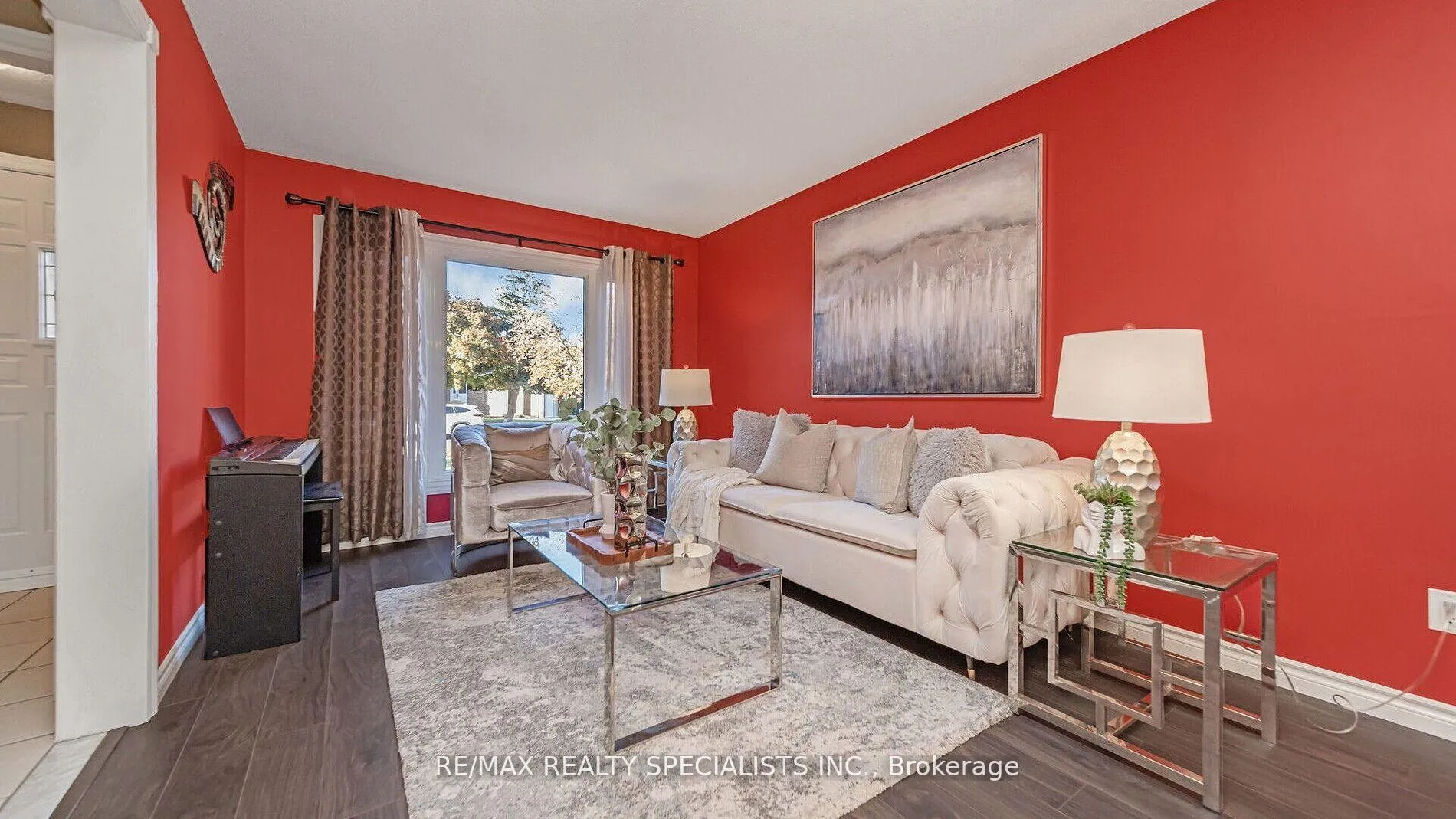 Photo 13 of 12 Willowcrest Court, Brampton, Bram West — HOMEH