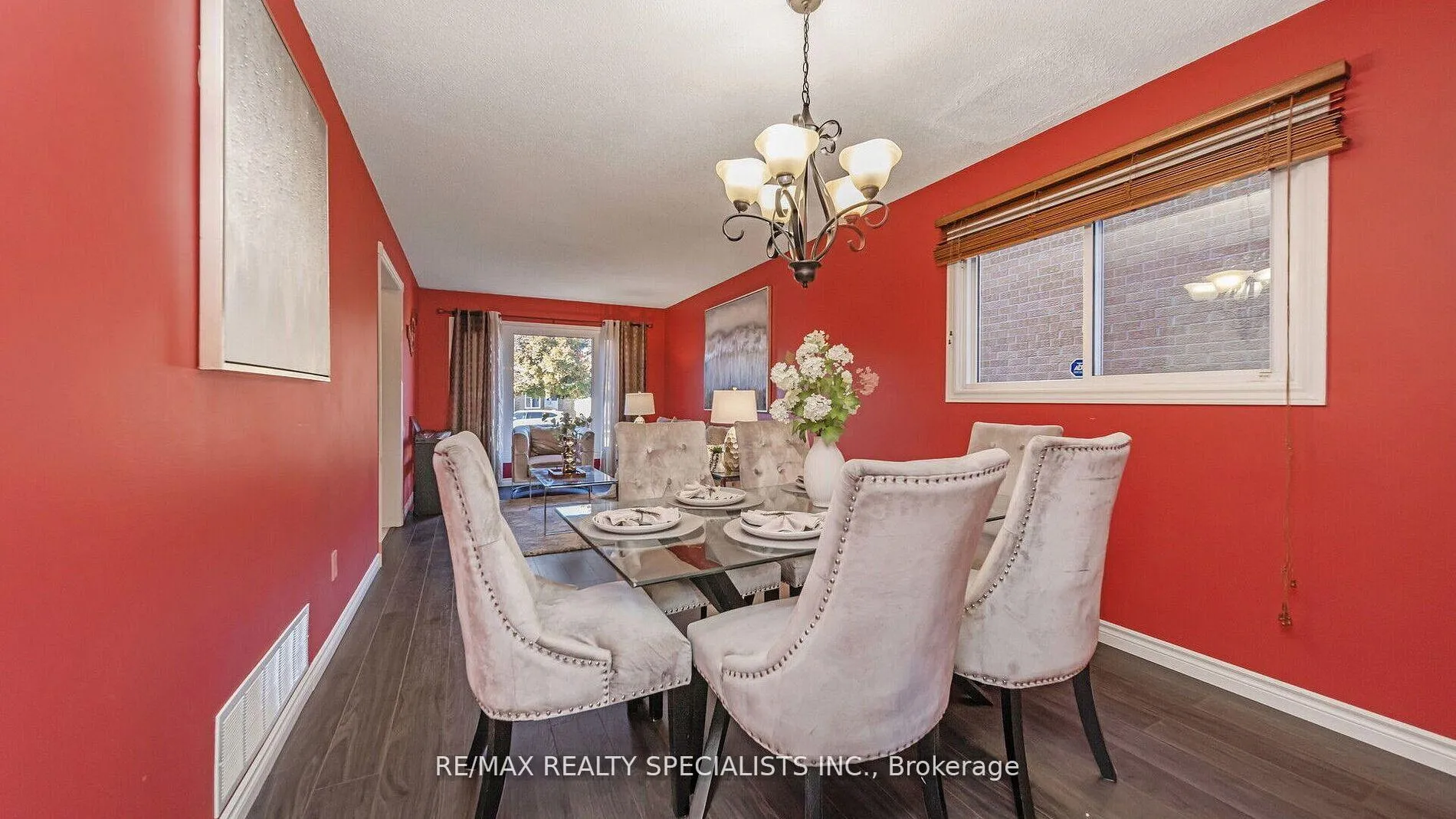 Photo 16 of 12 Willowcrest Court, Brampton, Bram West — HOMEH