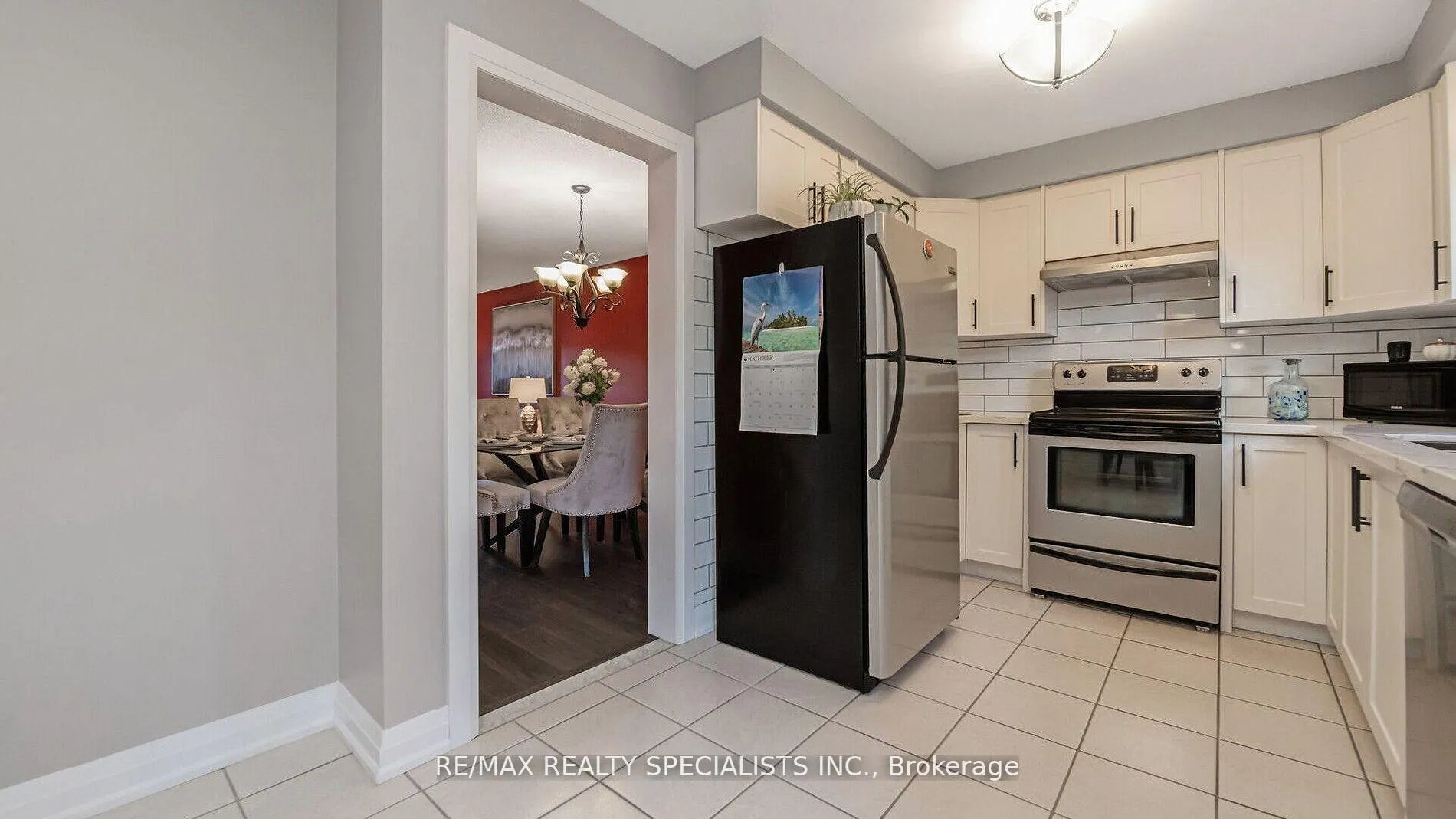 Photo 17 of 12 Willowcrest Court, Brampton, Bram West — HOMEH
