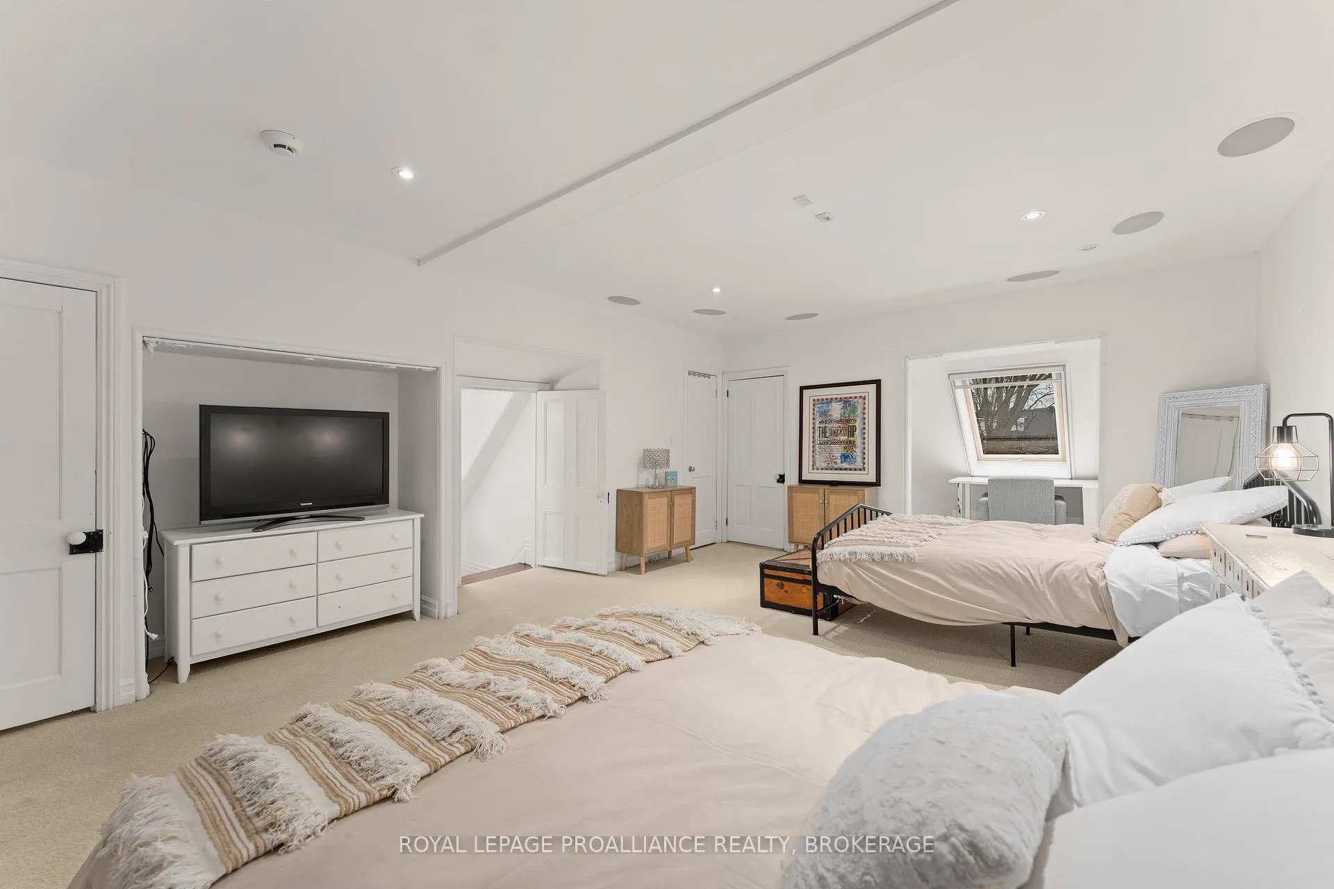 Photo 31 of 105 Lower Union Street, Kingston, Central City East — HOMEH