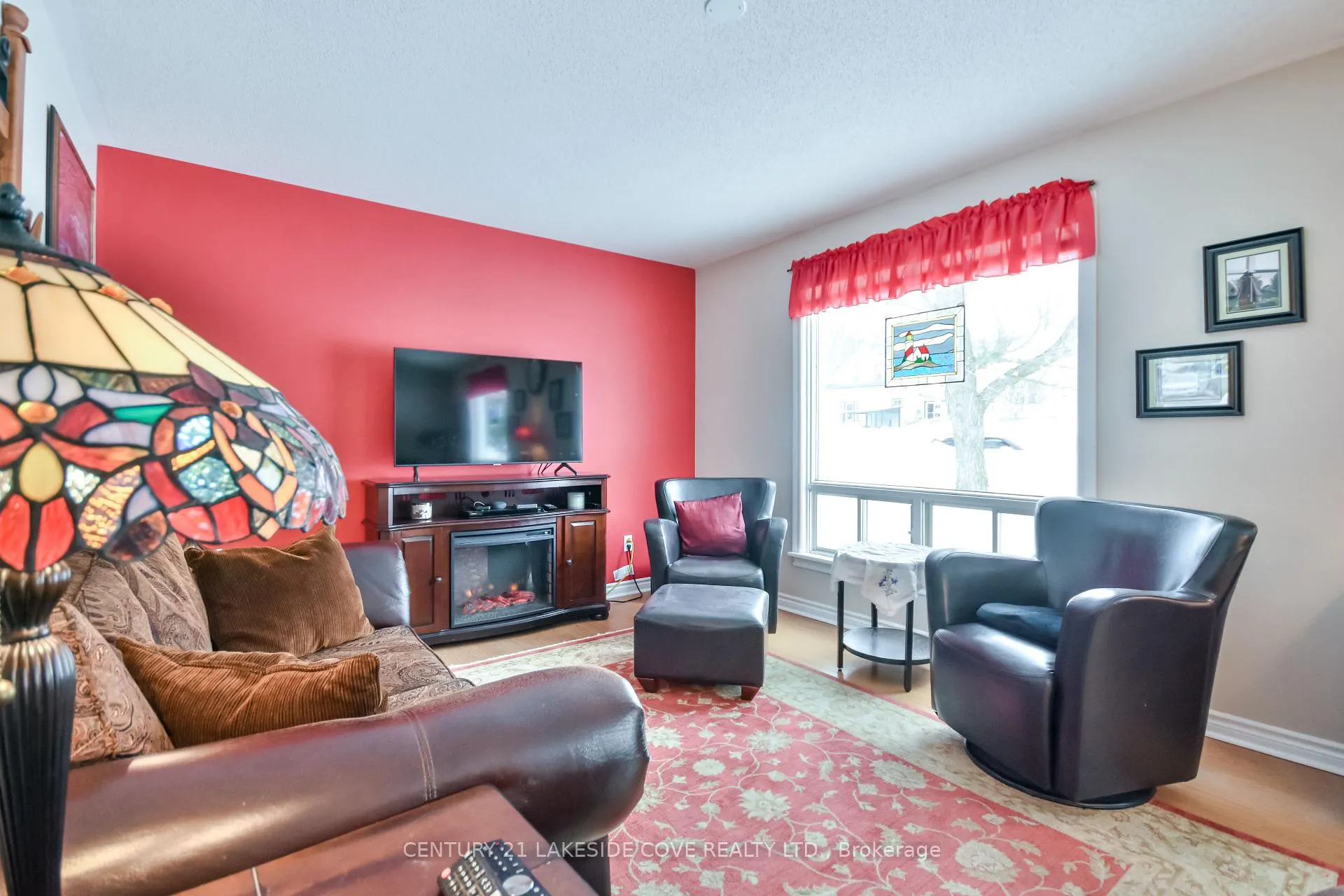 Photo 5 of 357 Arthur Street, Orillia — HOMEH