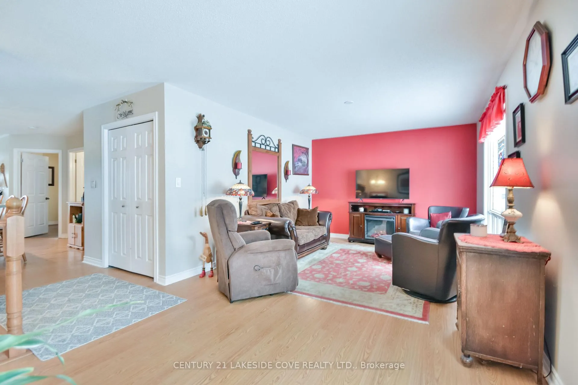Photo 6 of 357 Arthur Street, Orillia — HOMEH