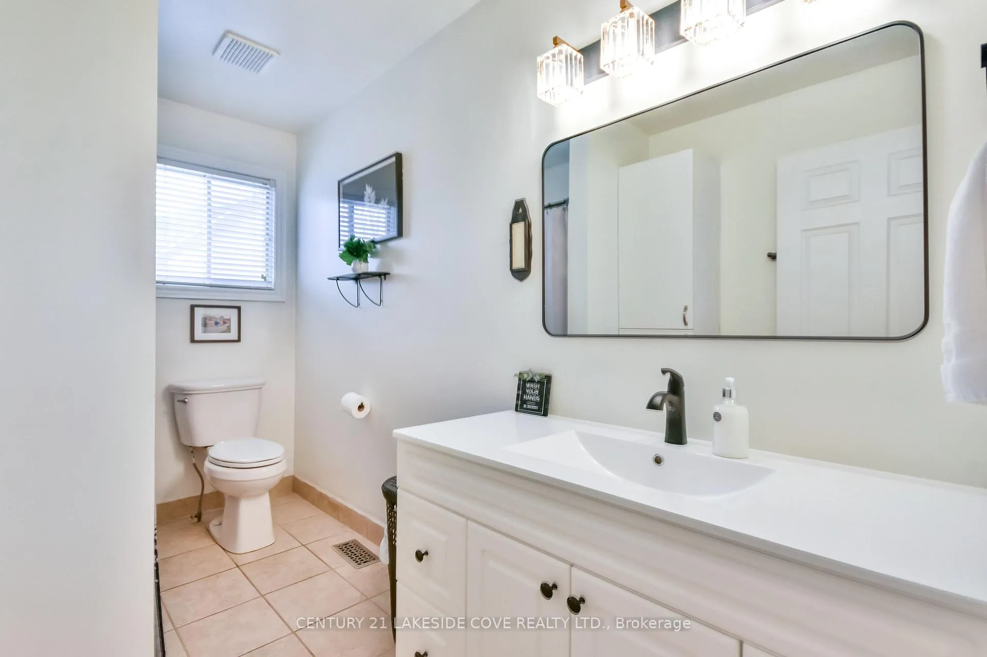 Photo 16 of 357 Arthur Street, Orillia — HOMEH