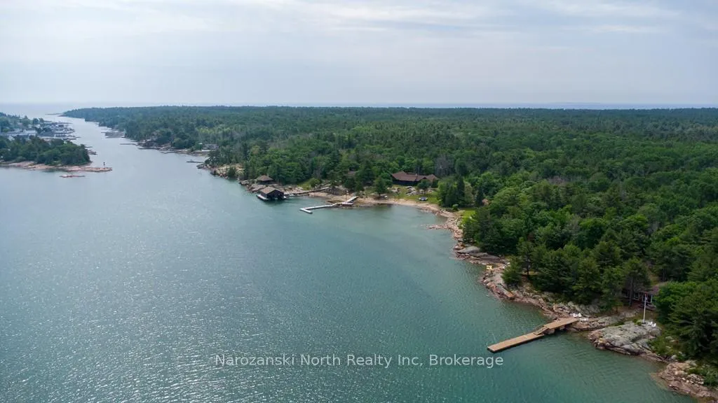 Photo 38 of 194 George Island, Killarney — HOMEH
