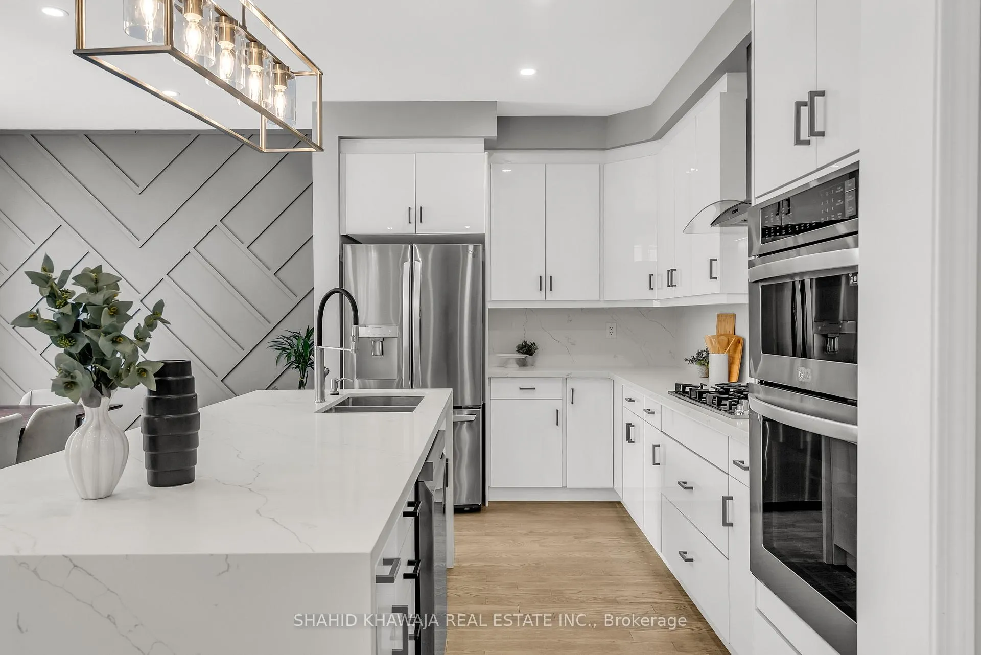 Photo 13 of 1282 Kovachik Boulevard, Milton, Walker — HOMEH