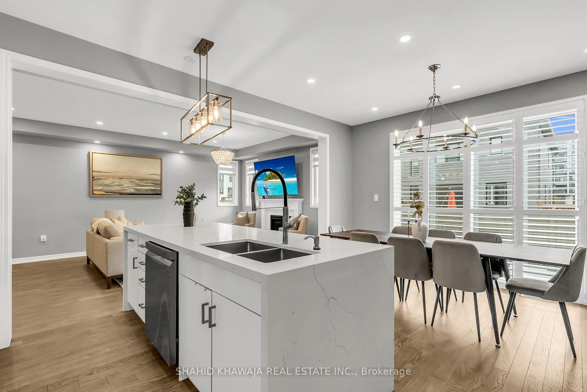Photo 14 of 1282 Kovachik Boulevard, Milton, Walker — HOMEH